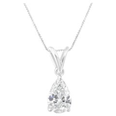 Collana con ciondolo a forma di pera con diamante da 1/2ct TDW in oro bianco certificato IGI 'I-J, I1'.