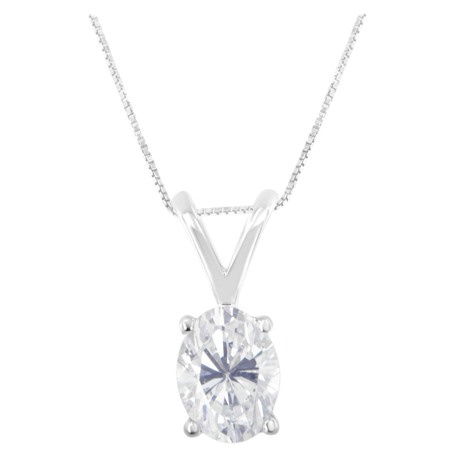 IGI Certified 10K White Gold 3/8 Carat Oval Diamond Solitaire Pendant Necklace For Sale