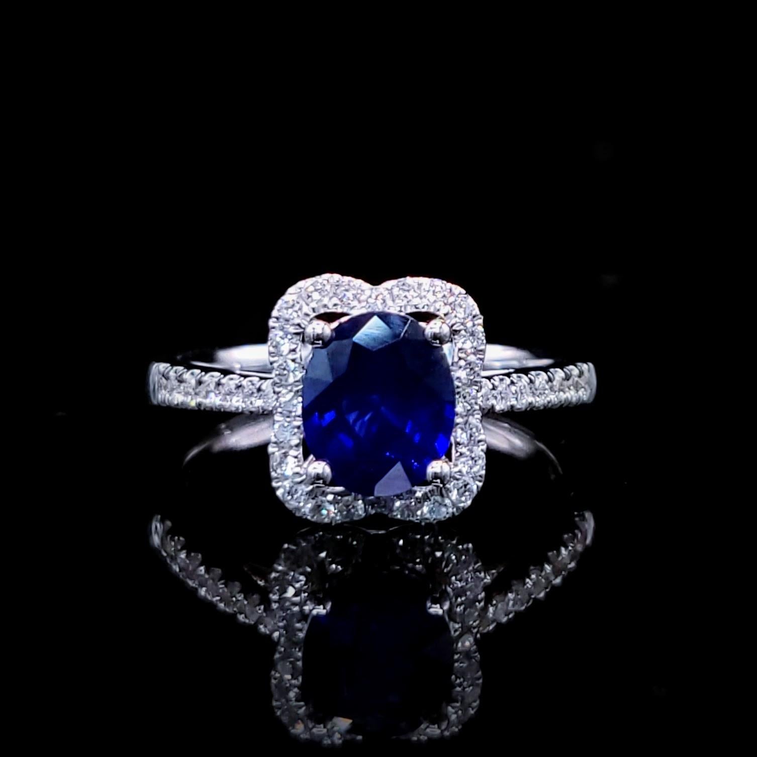 IGI Certified 1.10  Carat Blue Sapphire & Diamond Ring in 18K White Gold For Sale 7