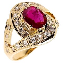 IGI Certified 1.10ct Natural Ruby and 0.60ct Natural Diamonds Yellow Gold Ring