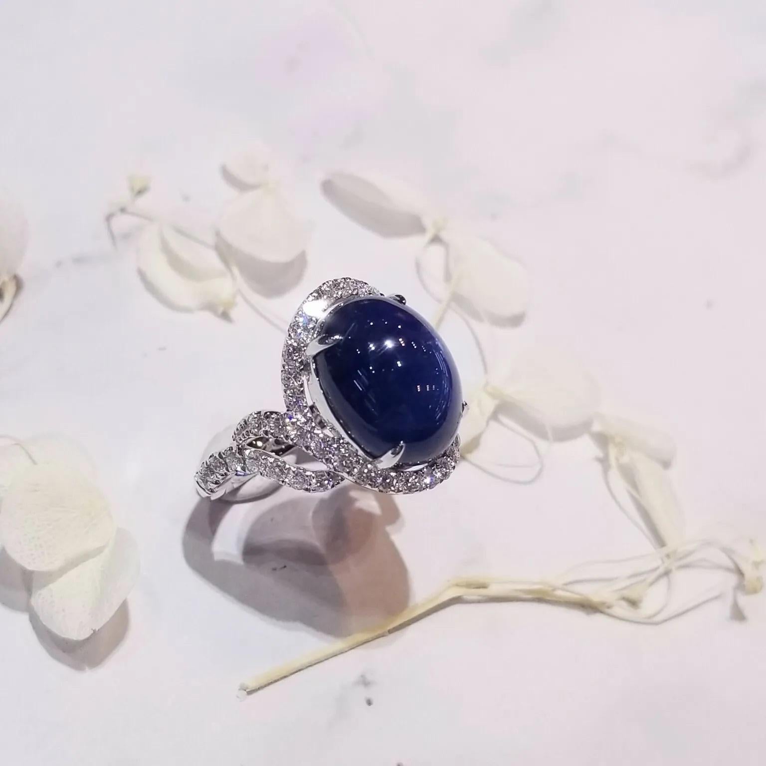 IGI Certified 11.12 Carat Blue Cabochon Sapphire & Diamond Ring in 18K WhiteGold For Sale 1