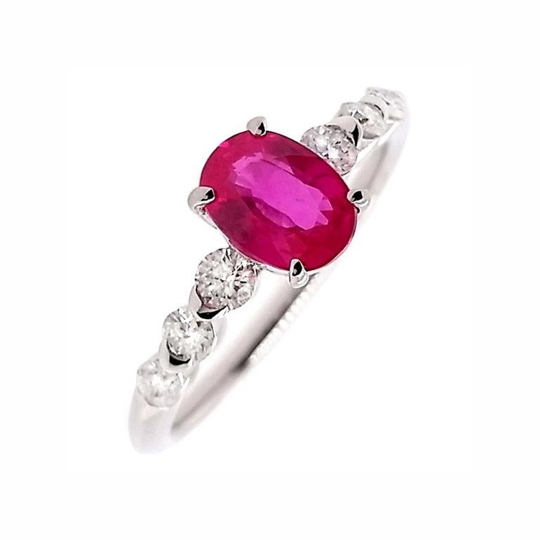 IGI Certified 1.13ct Pink-Sapphire and 0.32ct Natural Diamonds Platinum Ring For Sale 1
