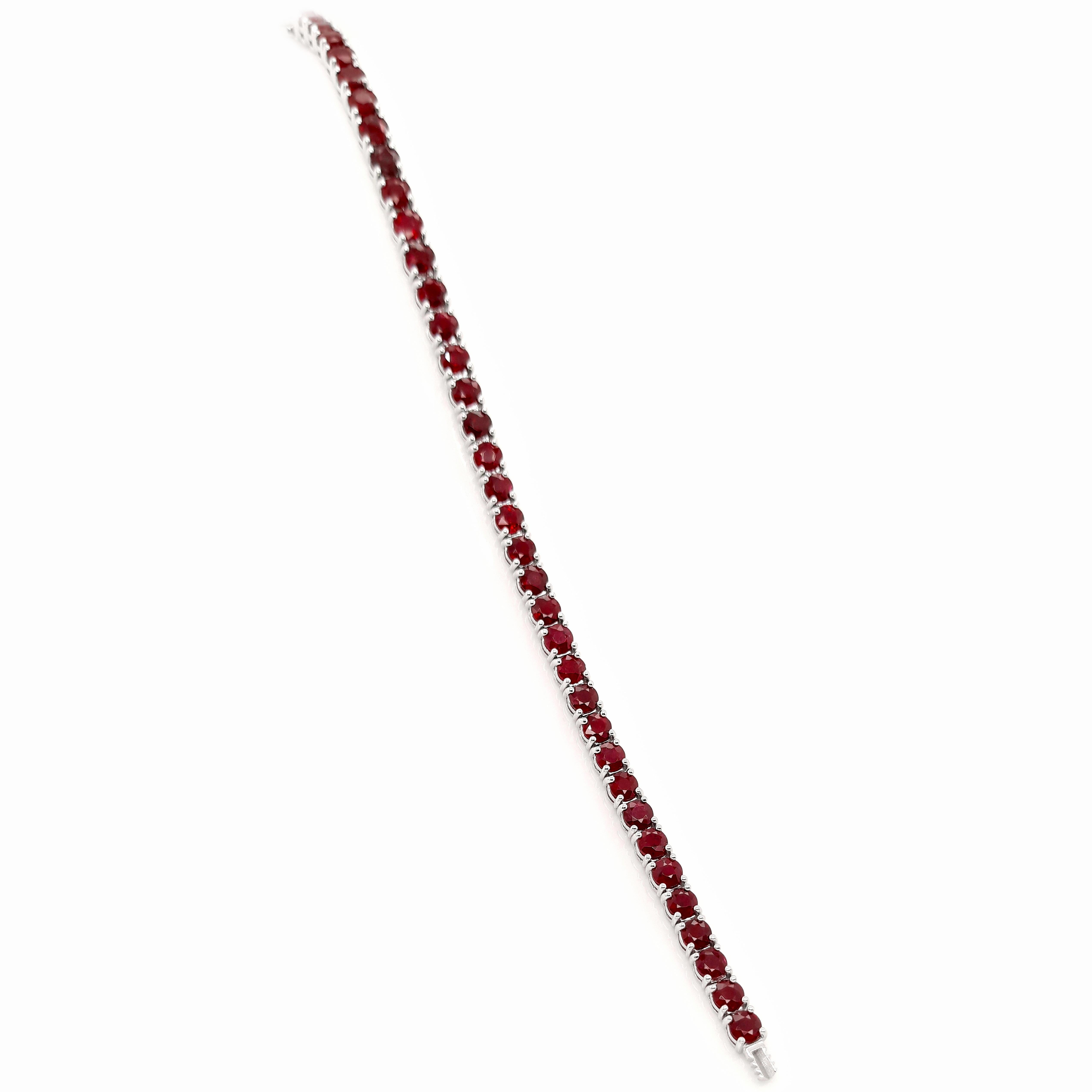 IGI Certified 11.46ct Natural Rubies 14K White Gold Bracelet For Sale 3