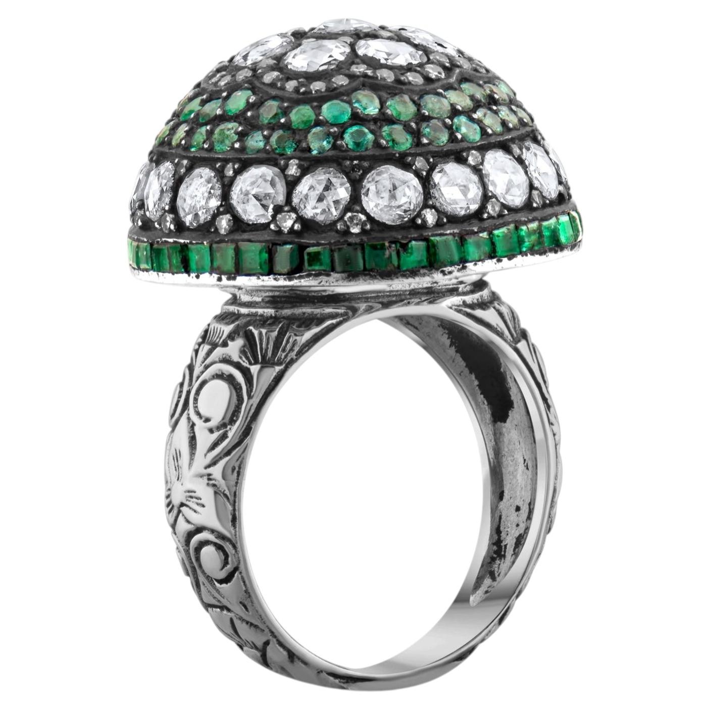IGI Certified 11.53 Carat Natural Emerald and Diamond Statement Ring 8K Gold
