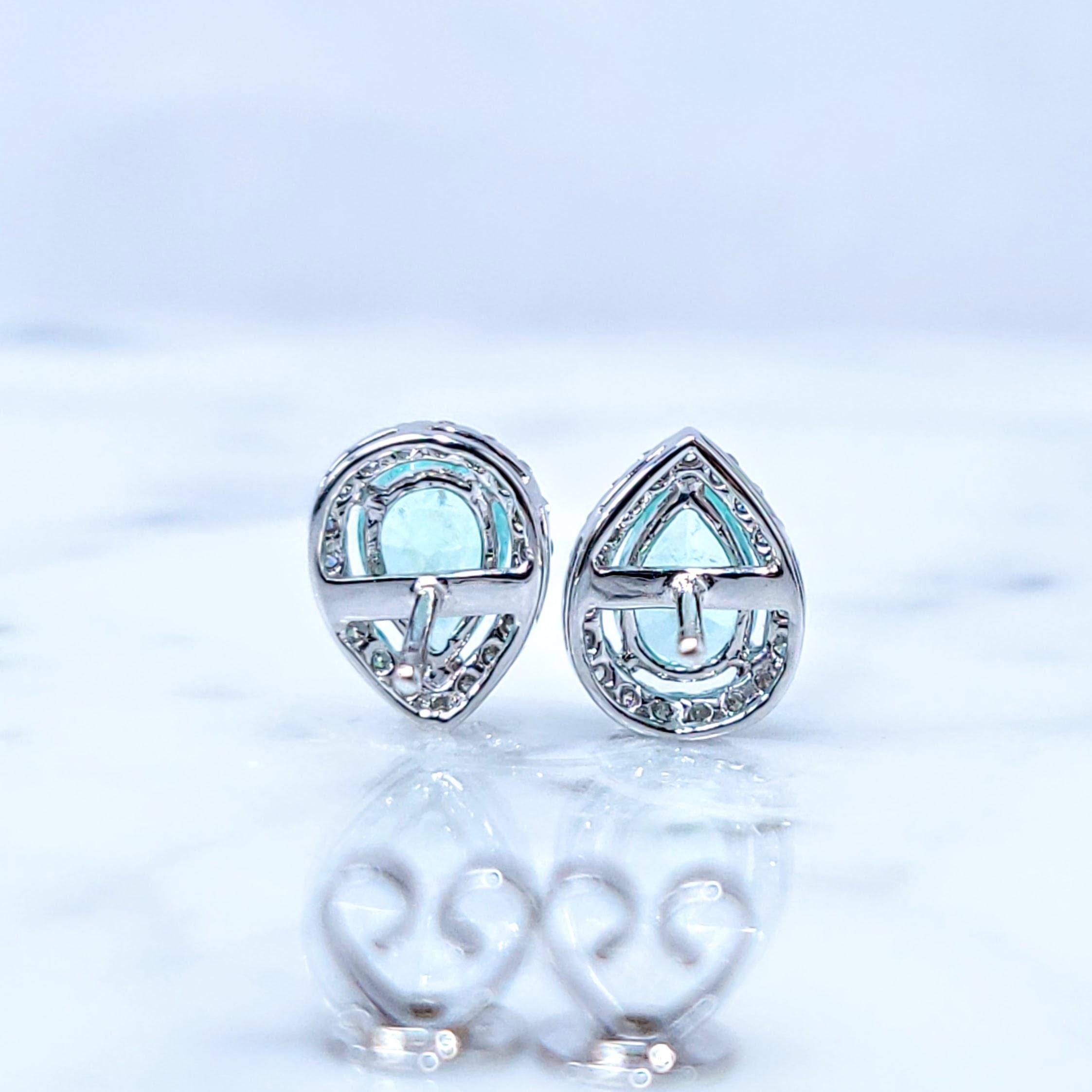 Donna Orecchini con Paraiba e diamanti da 1,17 carati certificati IGI in oro bianco 18 carati in vendita