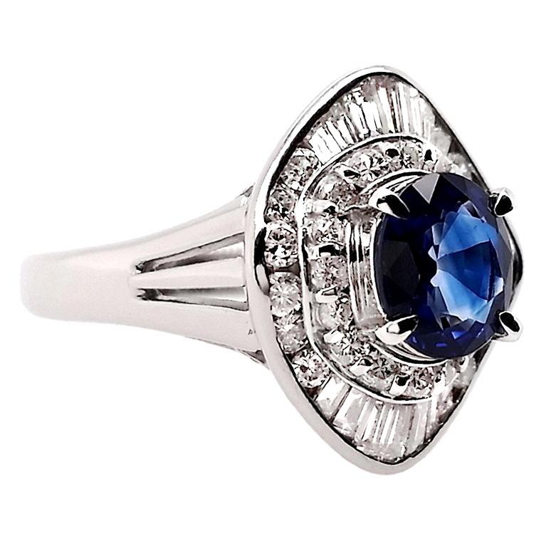 Women's IGI Certified 1.17ct Sapphire 0.72ct Natural Diamonds Platinum Ring For Sale