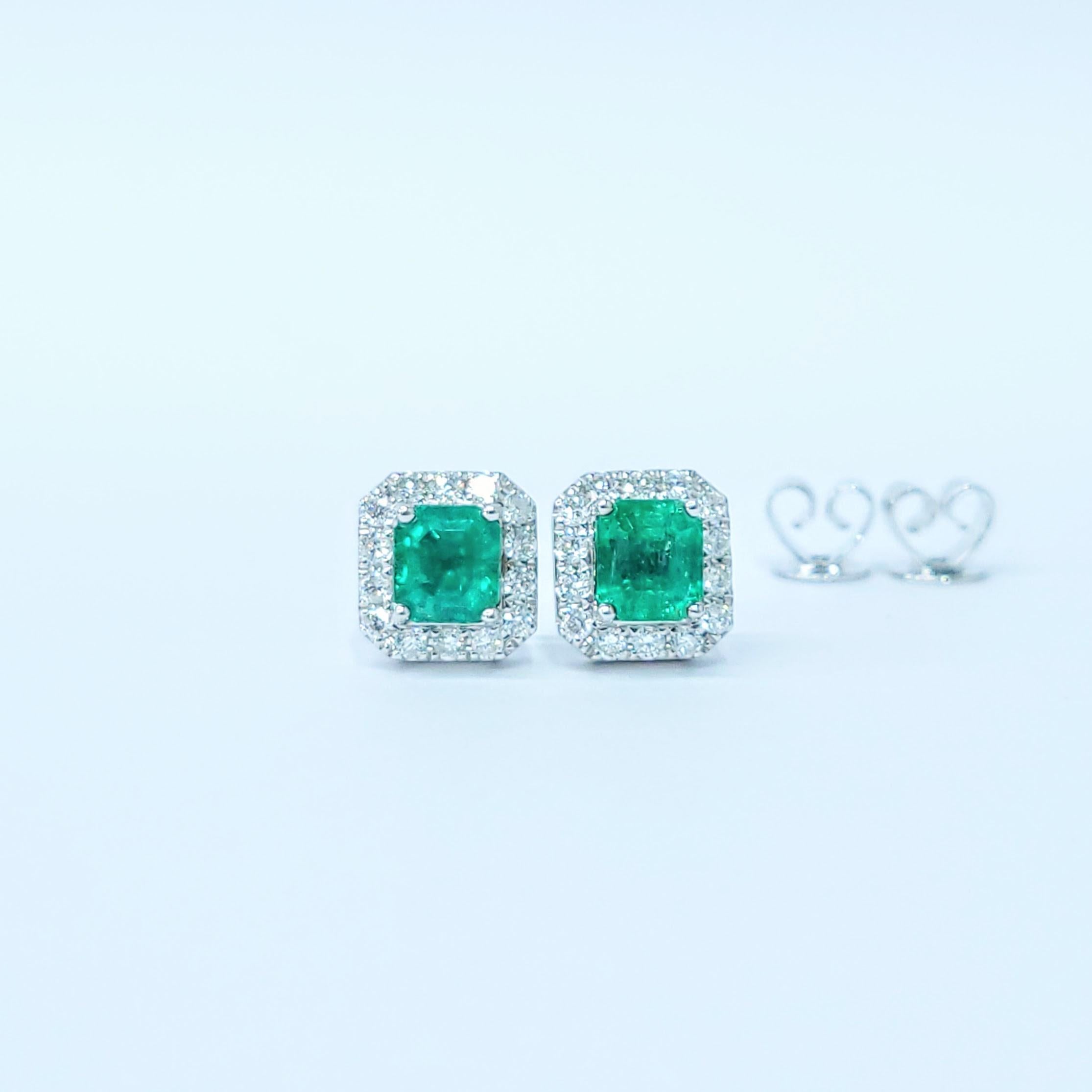 Boucles d'oreilles en or blanc 18 carats avec émeraude colombienne certifiée IGI de 1,20ct et diamant Neuf - En vente à KOWLOON, HK