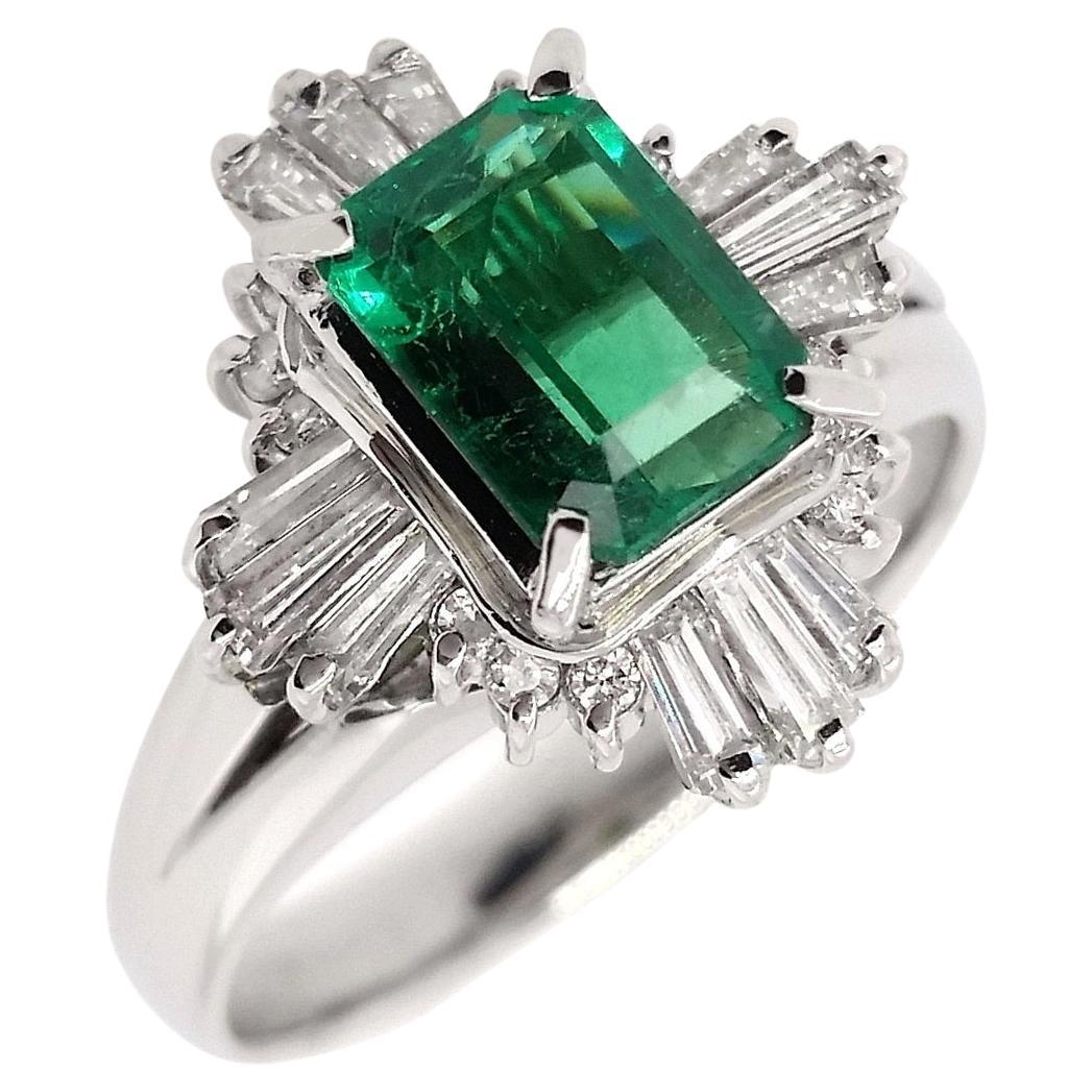 IGI-zertifizierter 1,20ct Vivid Green Emerald 0,65ct Natural Diamonds Platinring im Angebot