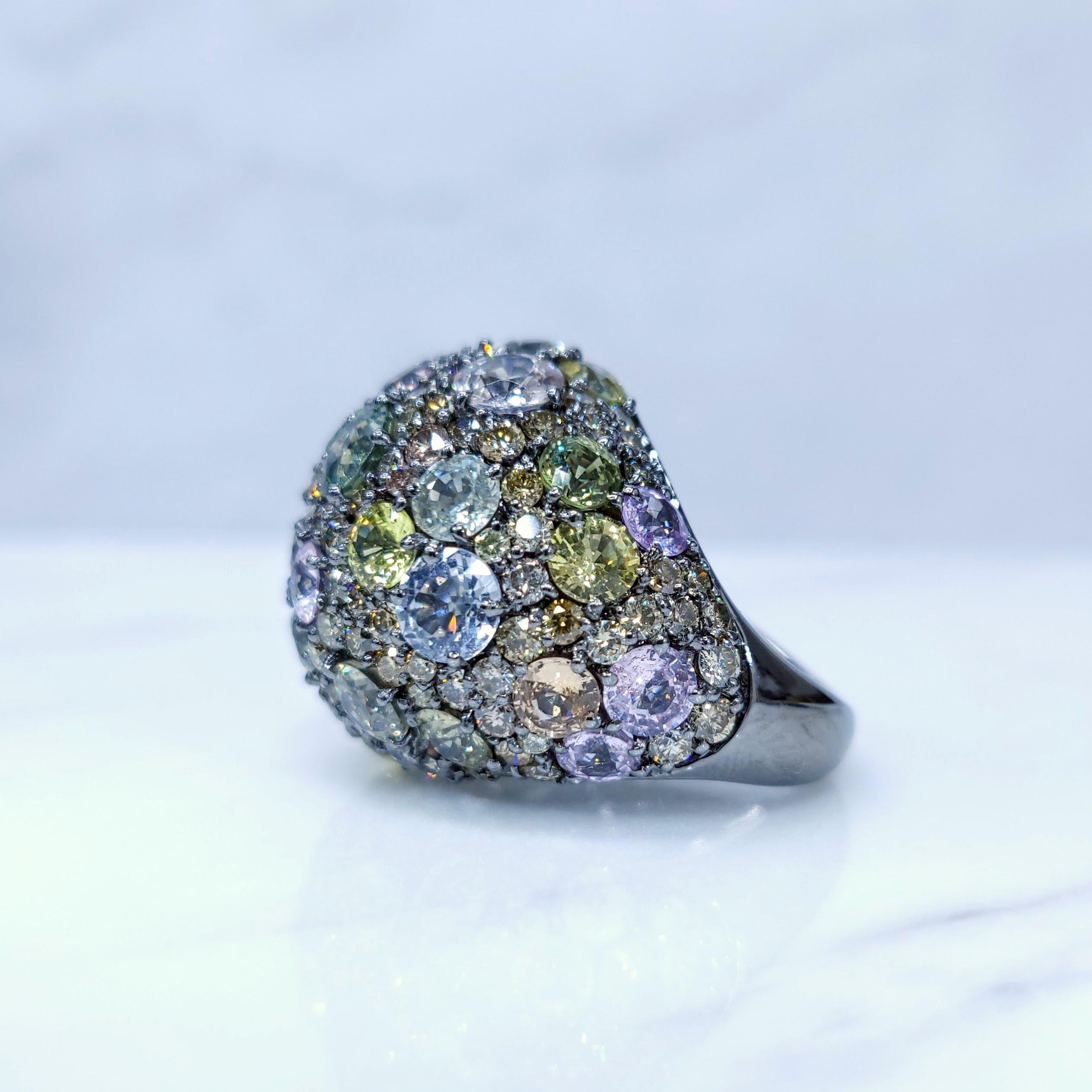 Modern IGI Certified 12.18ct Multicolor Sapphire & 2.68ct Diamond Ring in 18K BlackGold For Sale