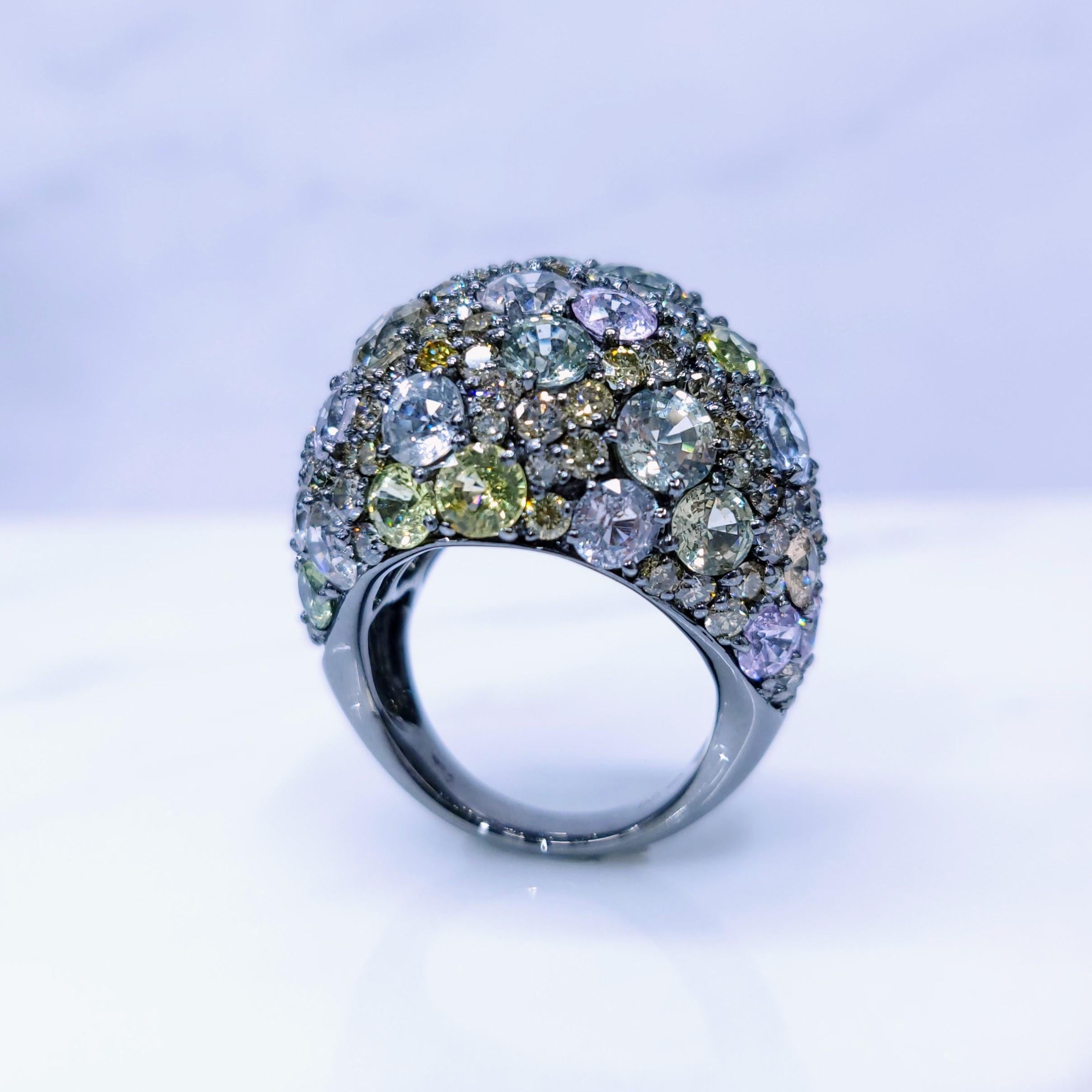 Women's IGI Certified 12.18ct Multicolor Sapphire & 2.68ct Diamond Ring in 18K BlackGold For Sale