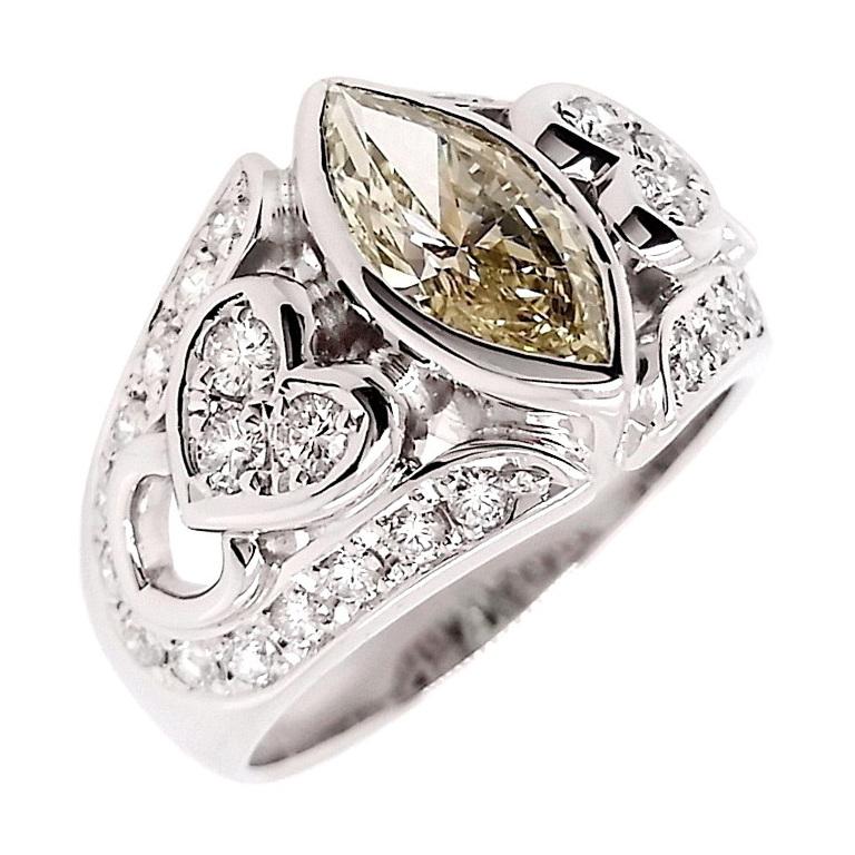 IGI Certified 1.24ct Natural Fancy Yellow Diamond Platinum Ring For Sale 1