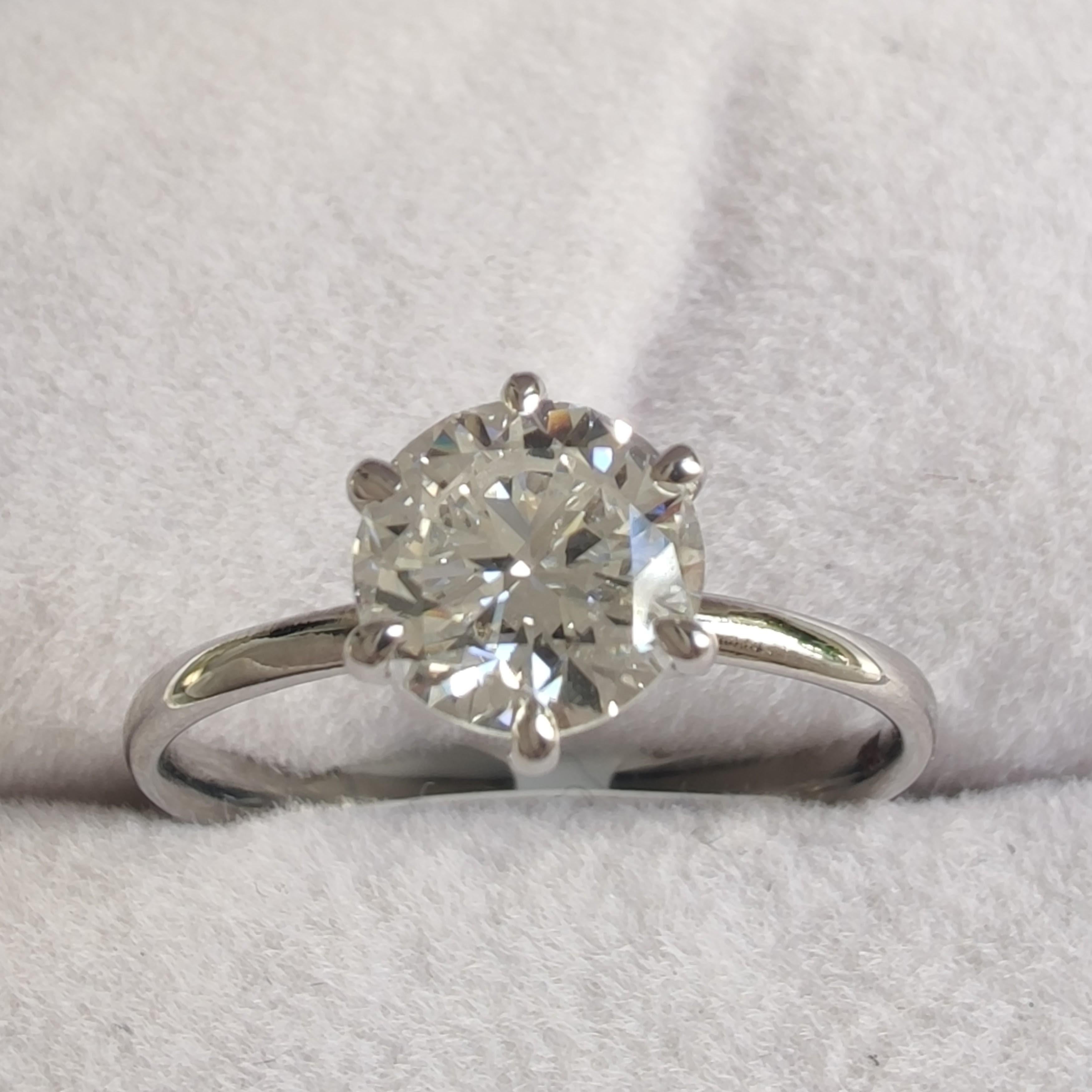 IGI Certified 1.25 Carat  Brilliant Diamond Engagement Ring in 18K White Gold In New Condition For Sale In Sant Josep de sa Talaia, IB