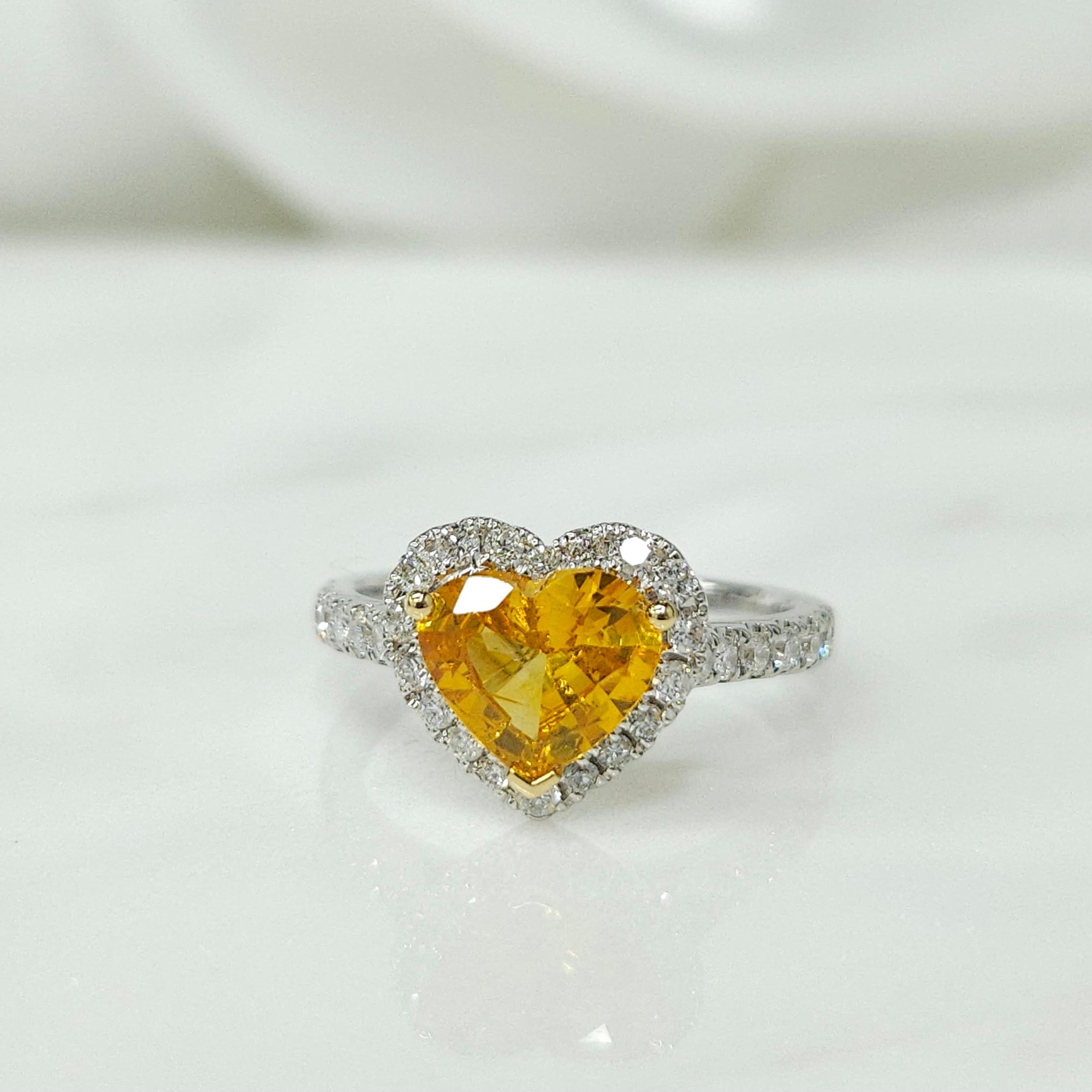 Modern IGI Certified 1.29 Carat Heart Yellow Sapphire & Diamond Ring in 18K White Gold For Sale