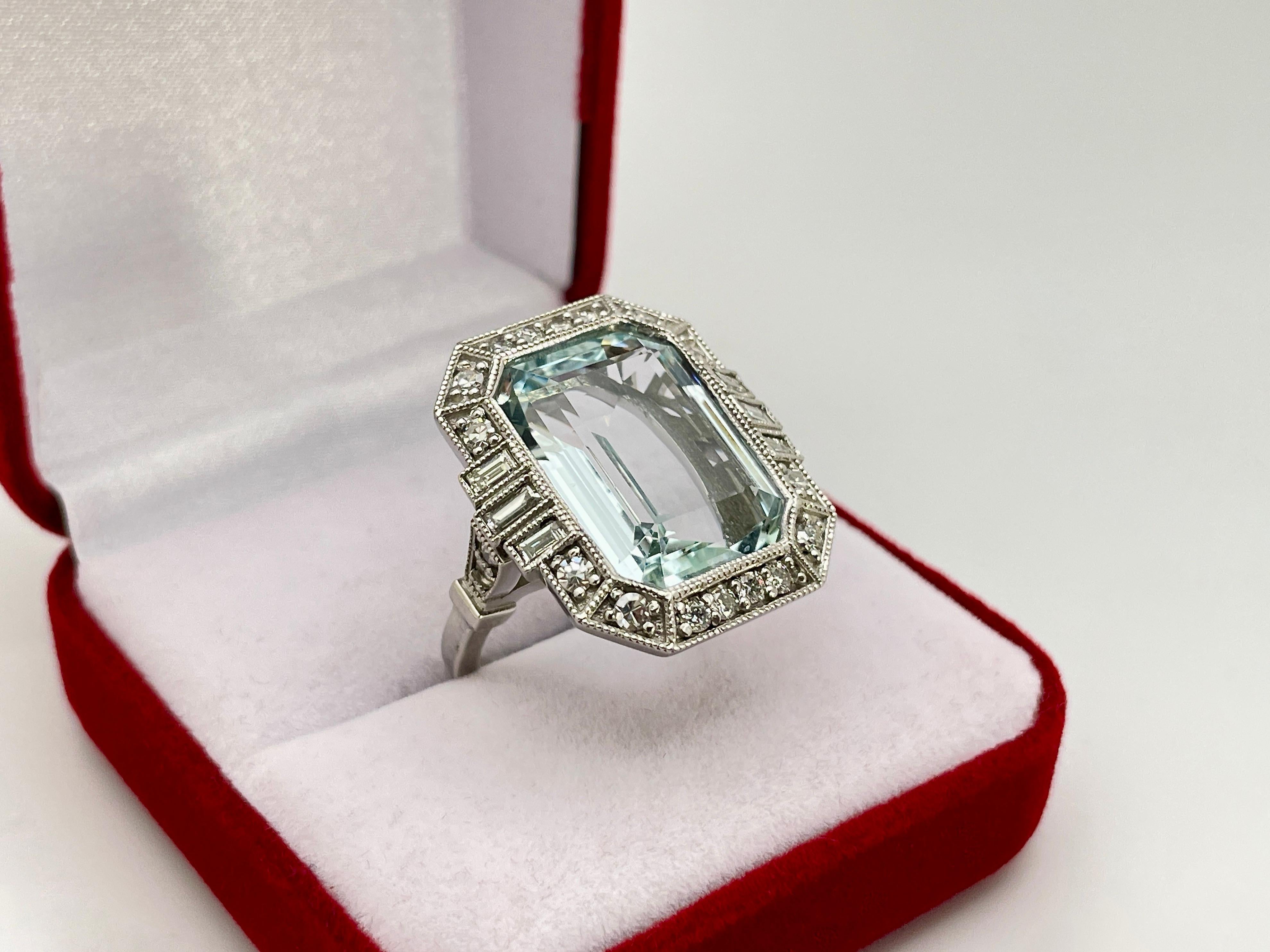 Emerald Cut IGI Certified 13 Carat Natural Blue Aquamarine Diamond Platinum Ring For Sale
