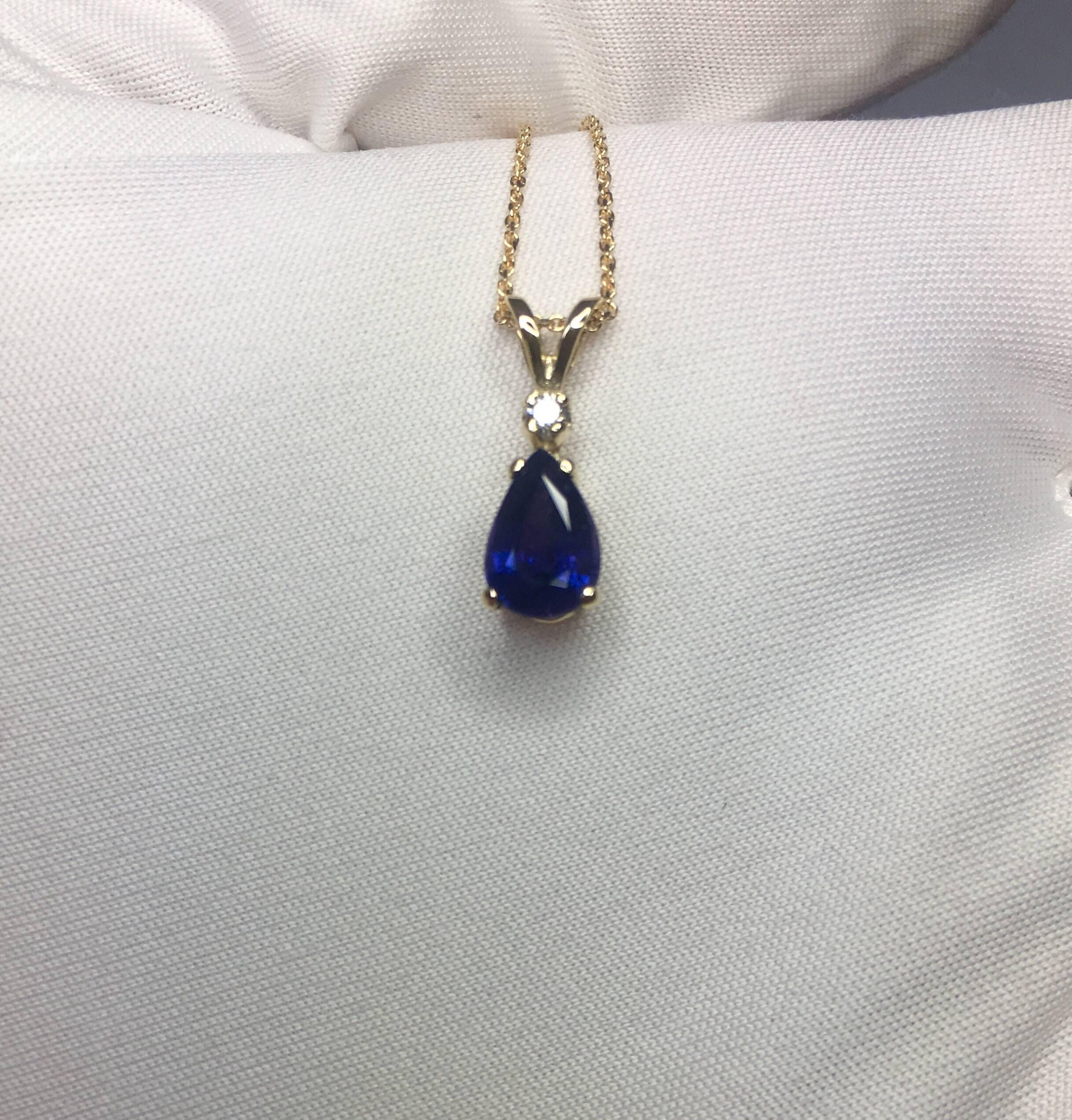 Stunning natural colour change sapphire set in a fine 14k gold pendant with diamond accent.
1.32 carat sapphire with stunning colour change effect.
Shows a deep purplish blue colour in daylight and a deep purple in artificial (incandescent)