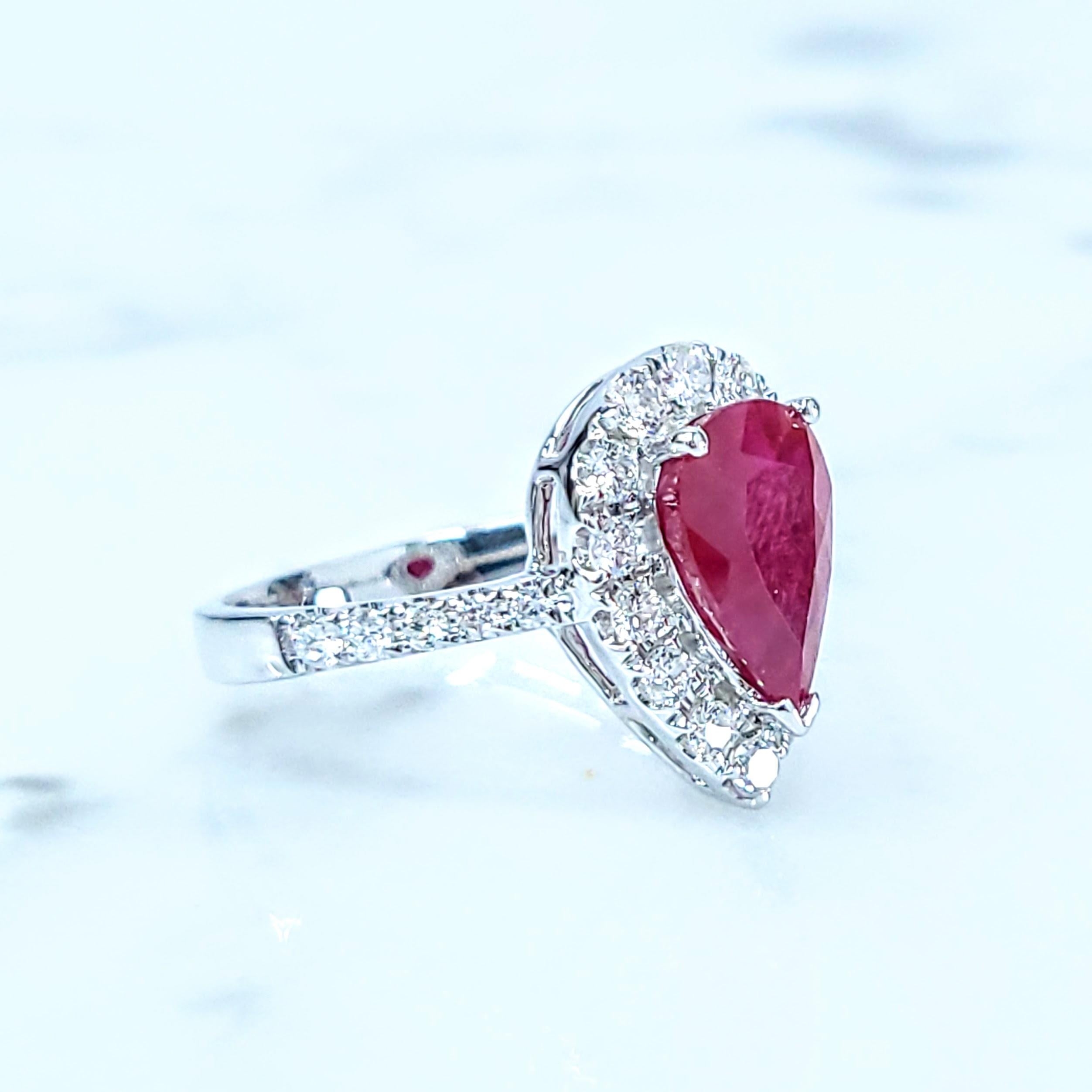 IGI Certified 2.24 Carat Burma Ruby & Diamond Ring in 18K White Gold For Sale 1
