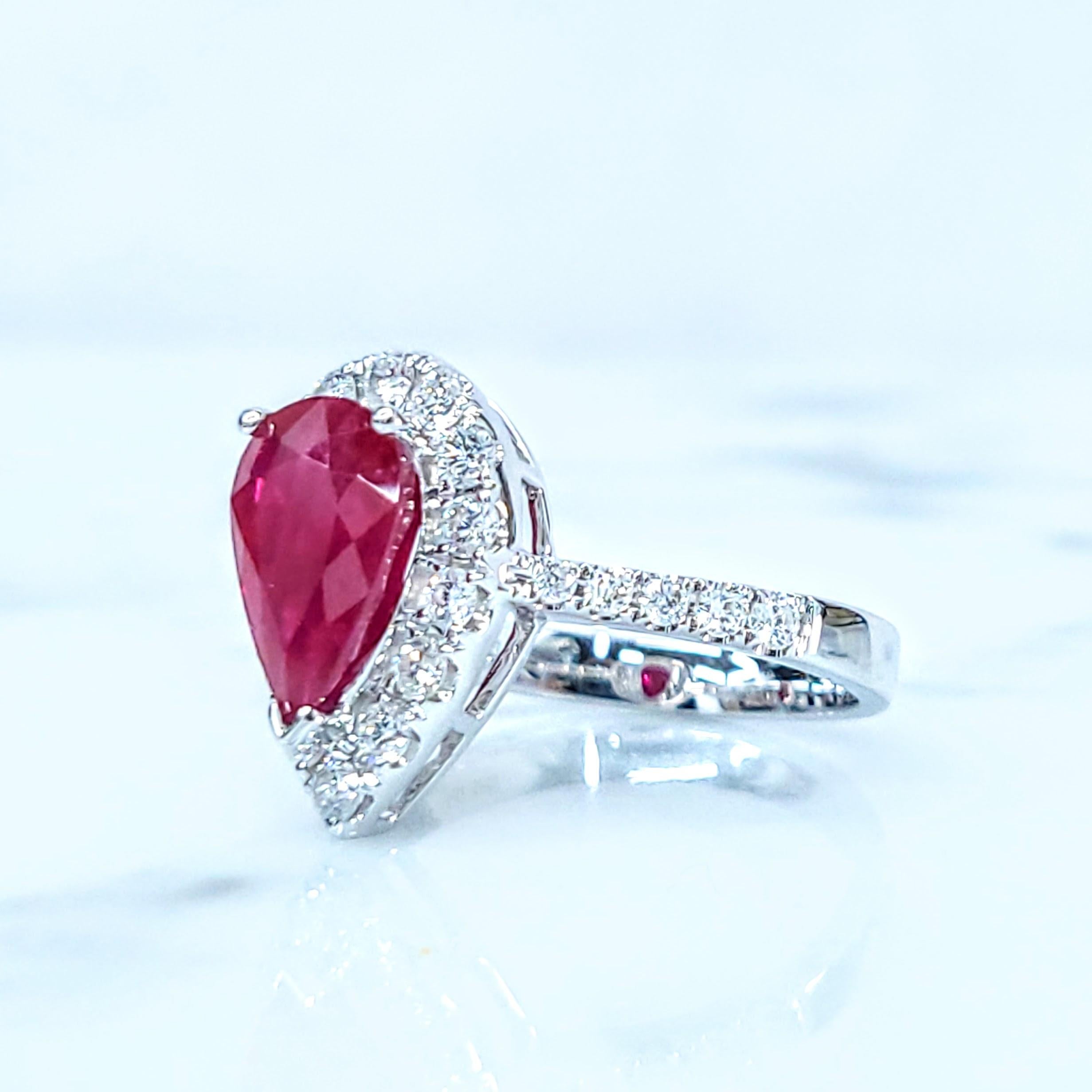 IGI Certified 2.24 Carat Burma Ruby & Diamond Ring in 18K White Gold For Sale 3