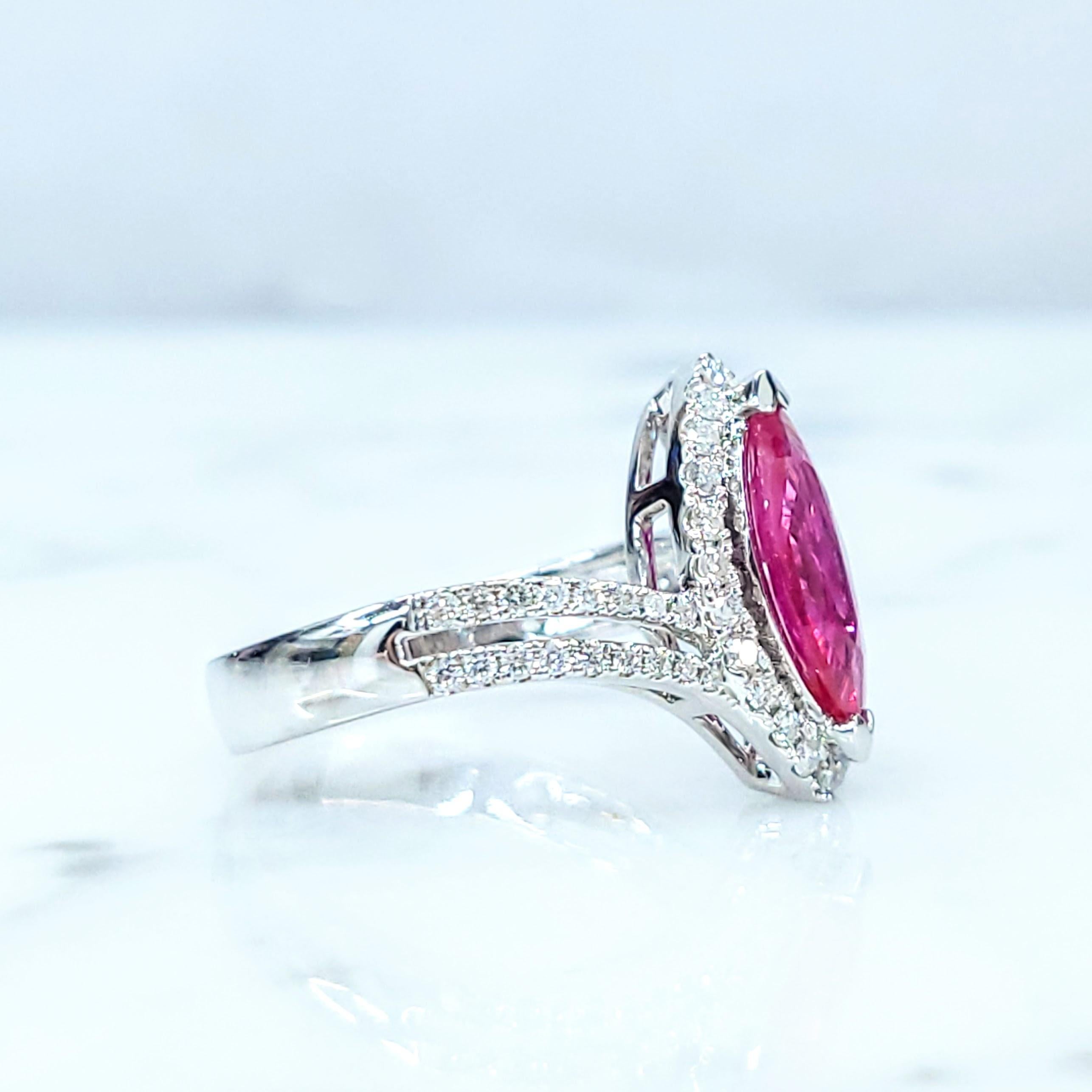 IGI Certified 1.37 Carat Burma Ruby & Diamond Ring in 18K White Gold For Sale 2