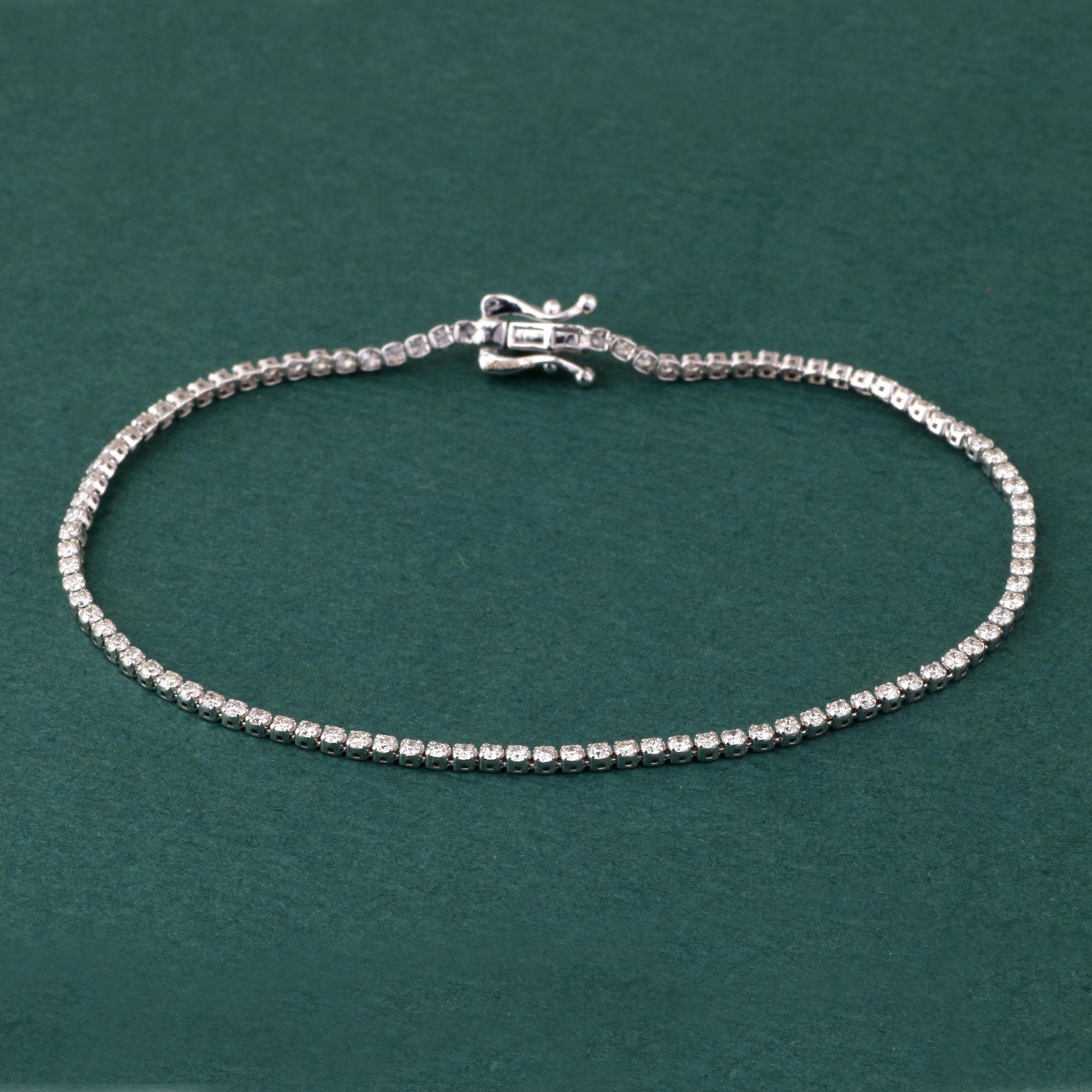 Women's IGI Certified 1.374 Carat Natural Clear Diamond 18K White Gold Chain Bracelet For Sale