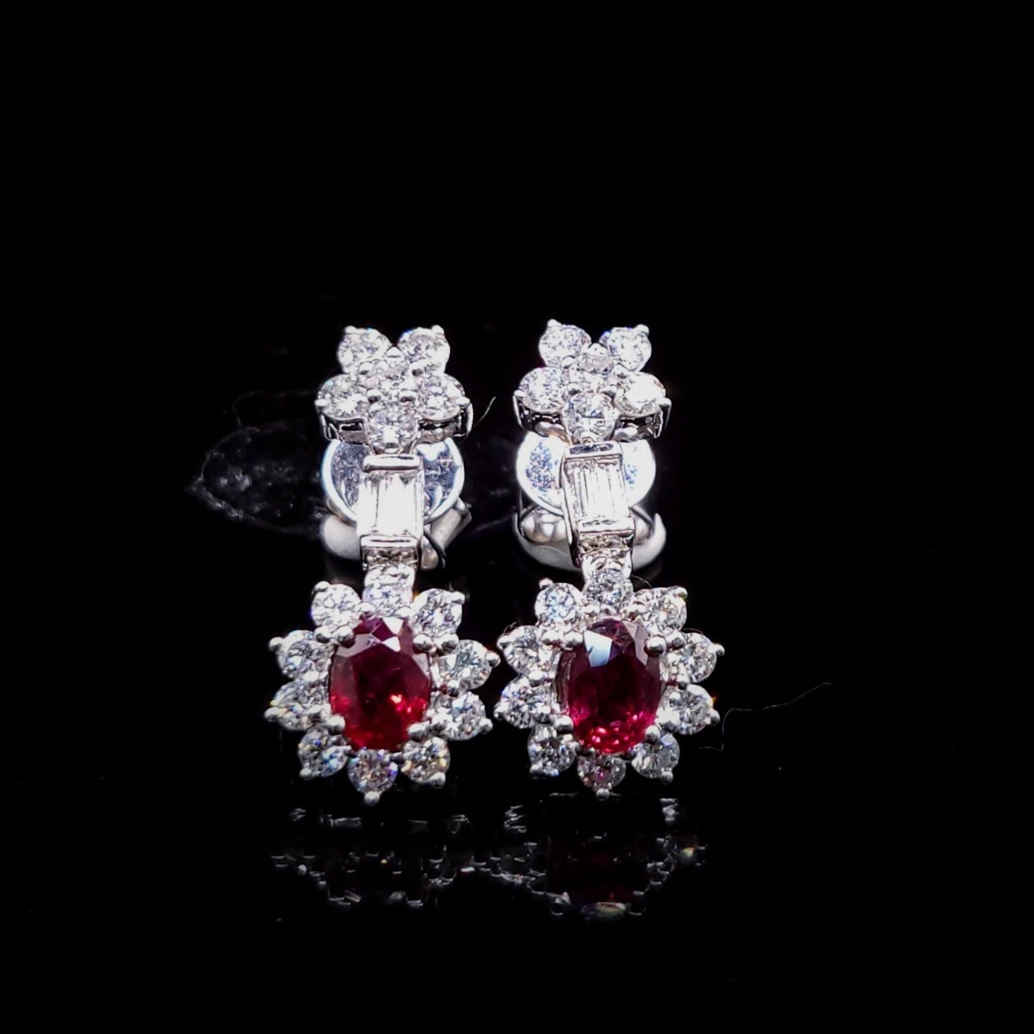 Orecchini con rubino certificato IGI da 1,38 carati e diamante da 1,28 carati in oro bianco 18 carati in vendita 3