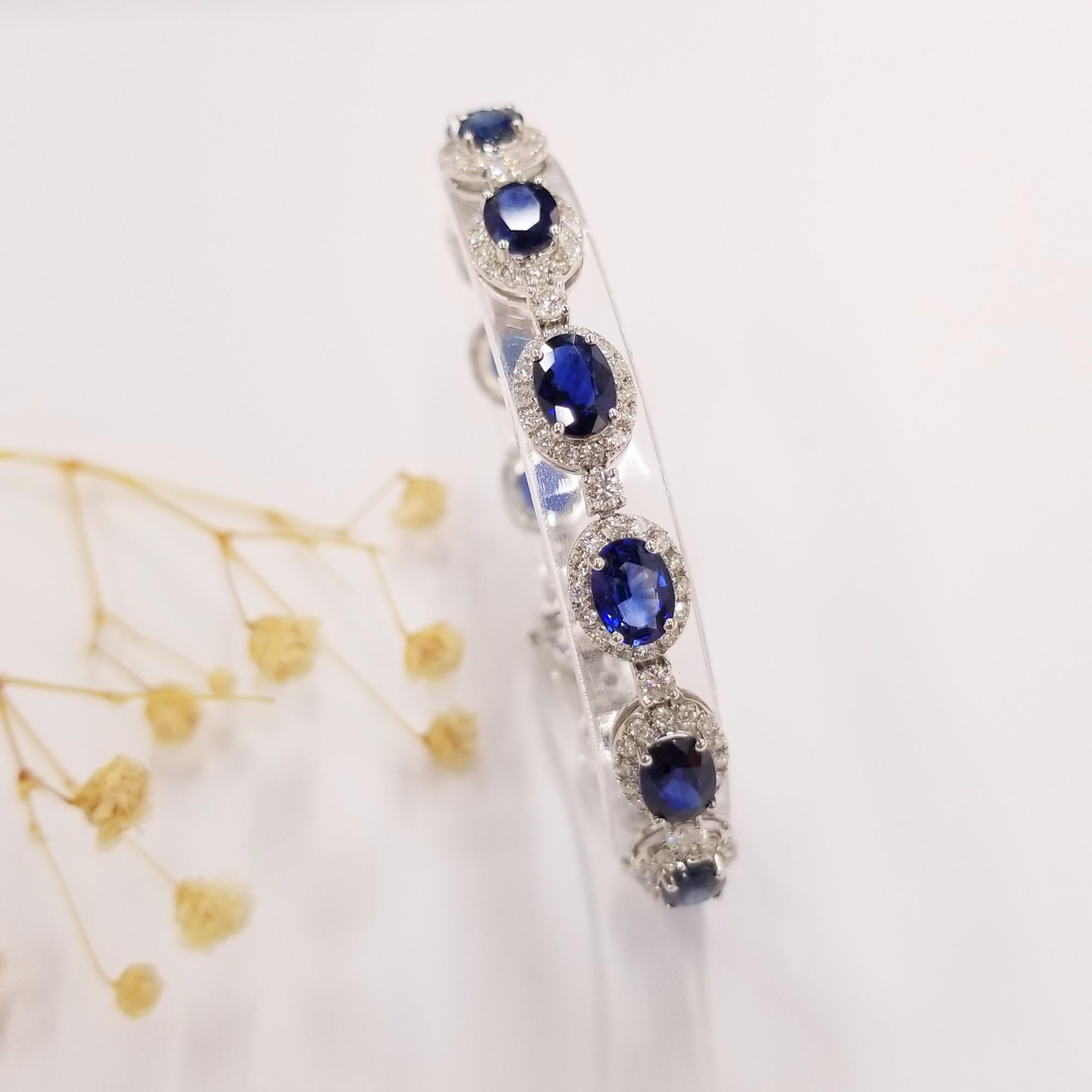 IGI Certified 13.93 Ct Sapphire & Diamond Eternity Bracelet in 18K White Gold In New Condition For Sale In KOWLOON, HK