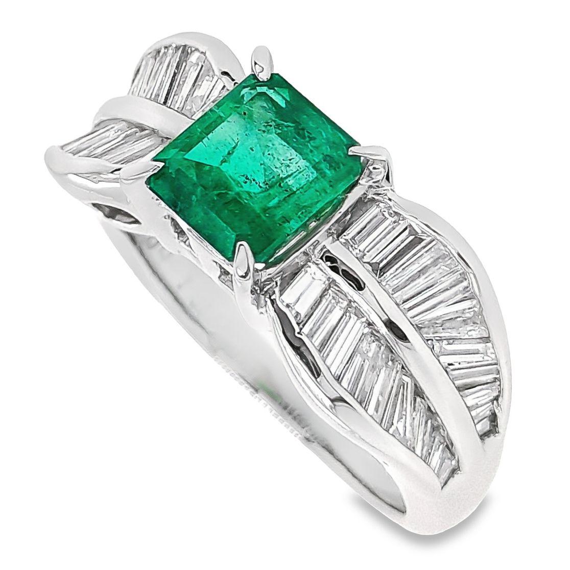 IGI Certified 1.39ct Colombia Emerald and 1.00ct Natural Diamond Platinum Ring 2