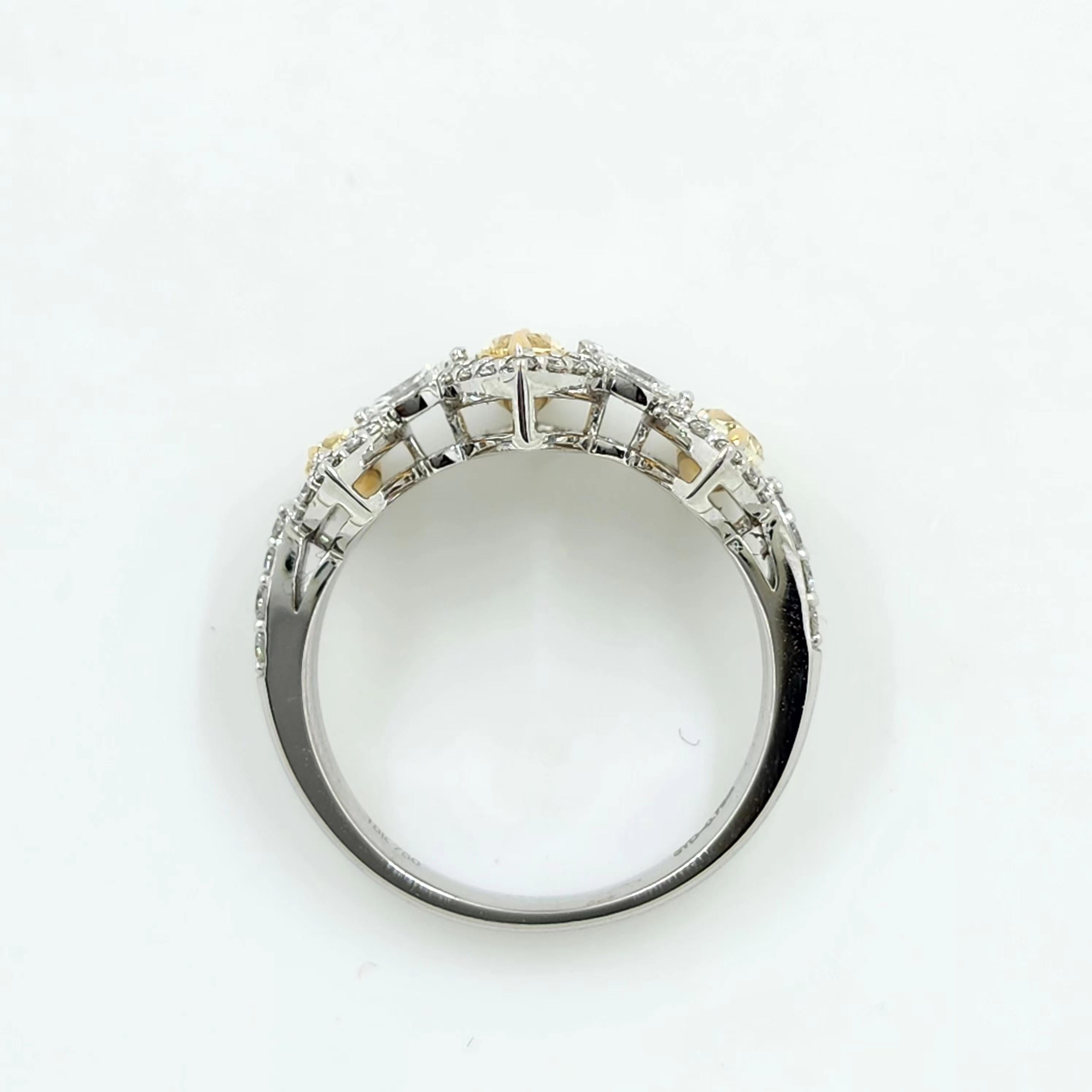 Women's IGI Certified 1.4 Carat Yellow Diamond Rings in 18K White Gold For Sale