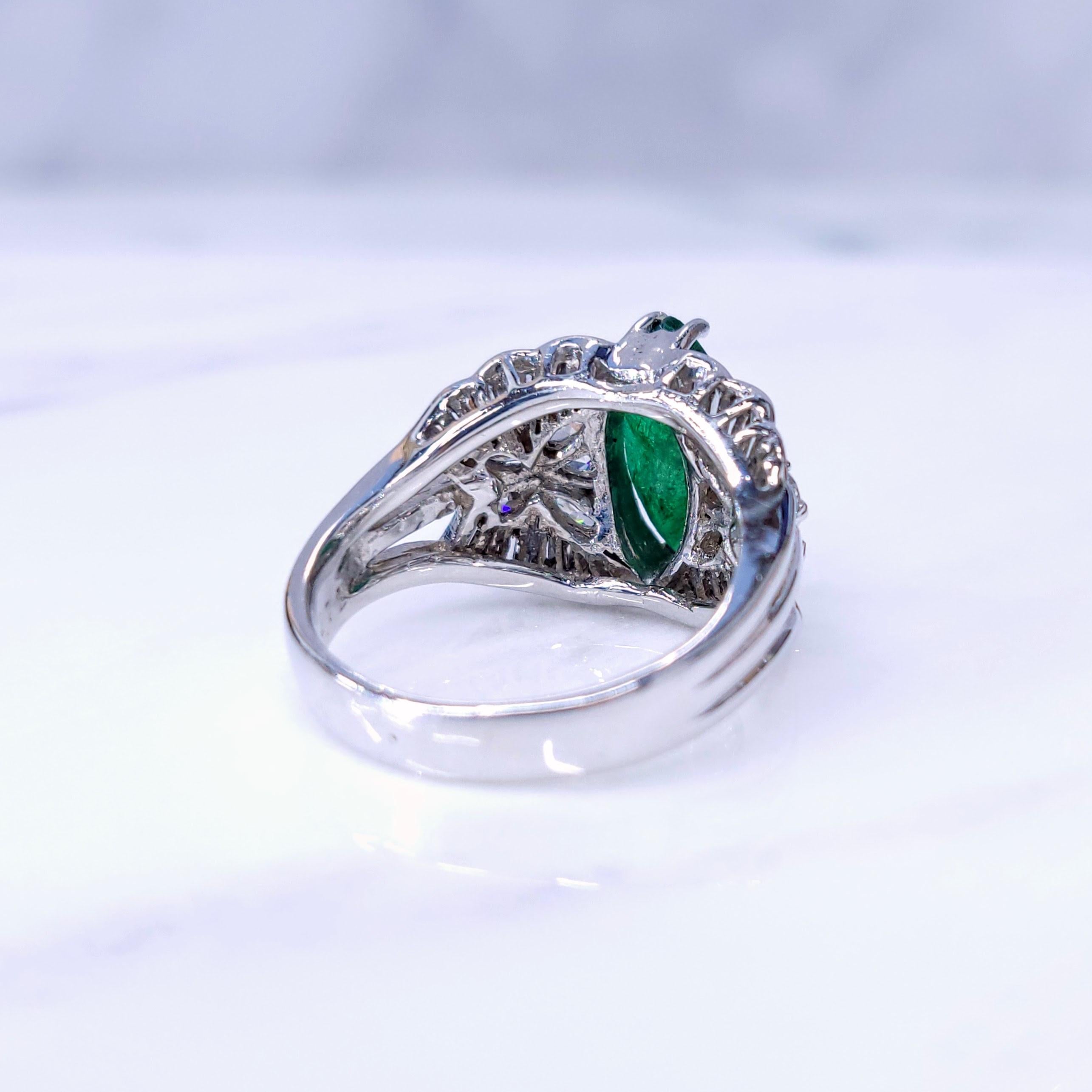IGI-zertifizierter 1,43 Karat Vivid Green Emerald & Diamantring im Angebot 4
