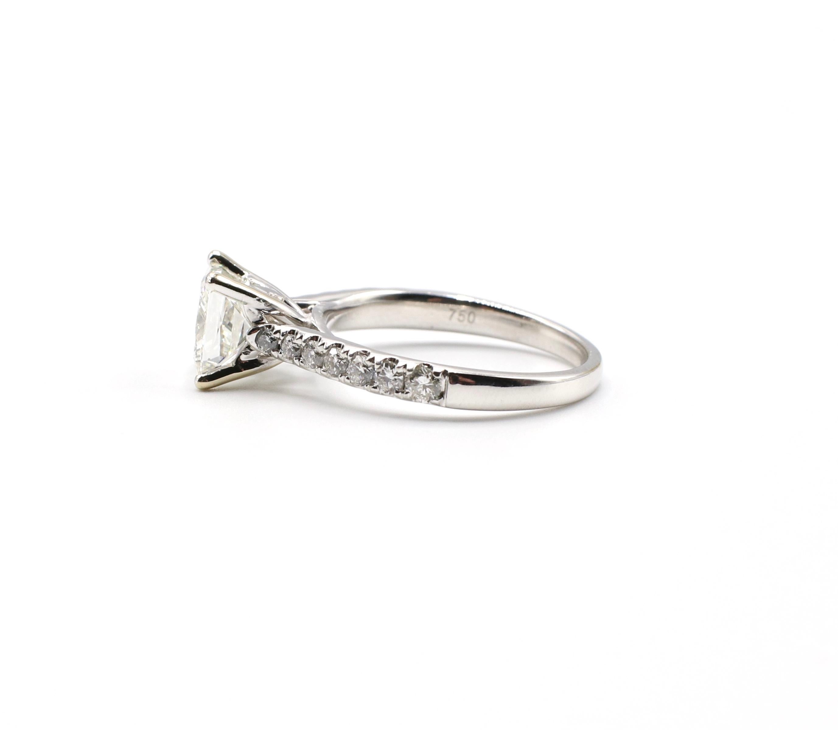 IGI Certified 1.48 Carat I VS1 Princess Cut 18 Karat White Gold Diamond Ring 4
