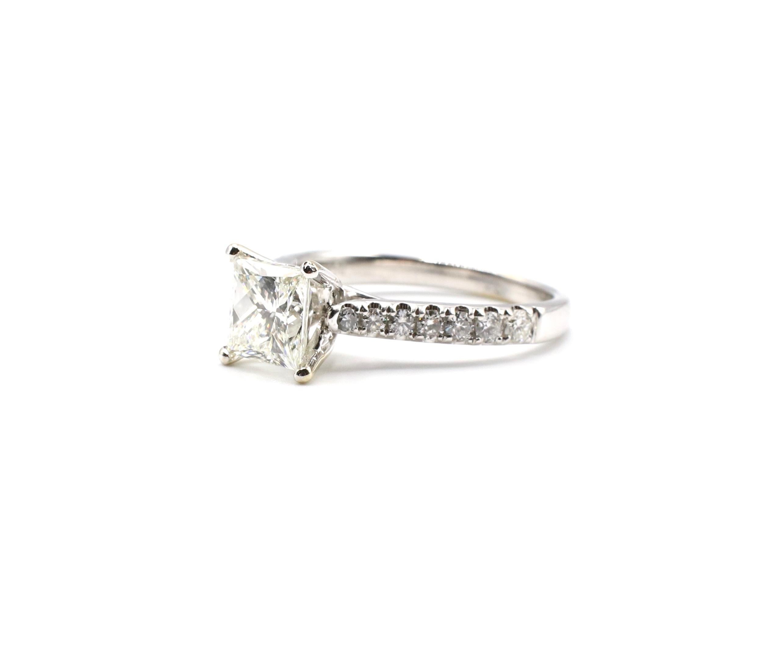 IGI Certified 1.48 Carat I VS1 Princess Cut 18 Karat White Gold Diamond Ring 5