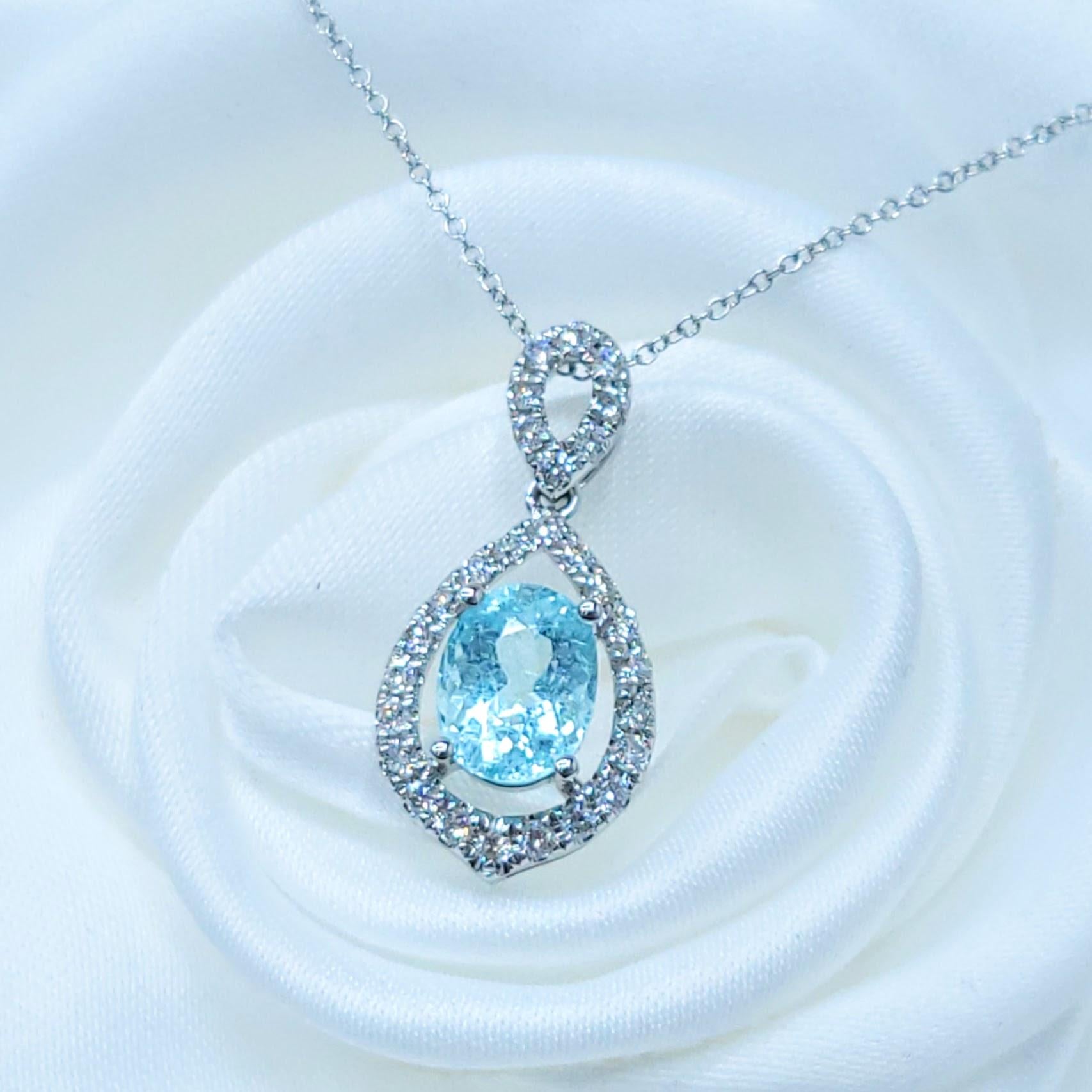 IGI Certified 1.49 Carat Paraiba and Diamond Pendant in 18K White Gold In condizioni Nuovo in vendita a KOWLOON, HK