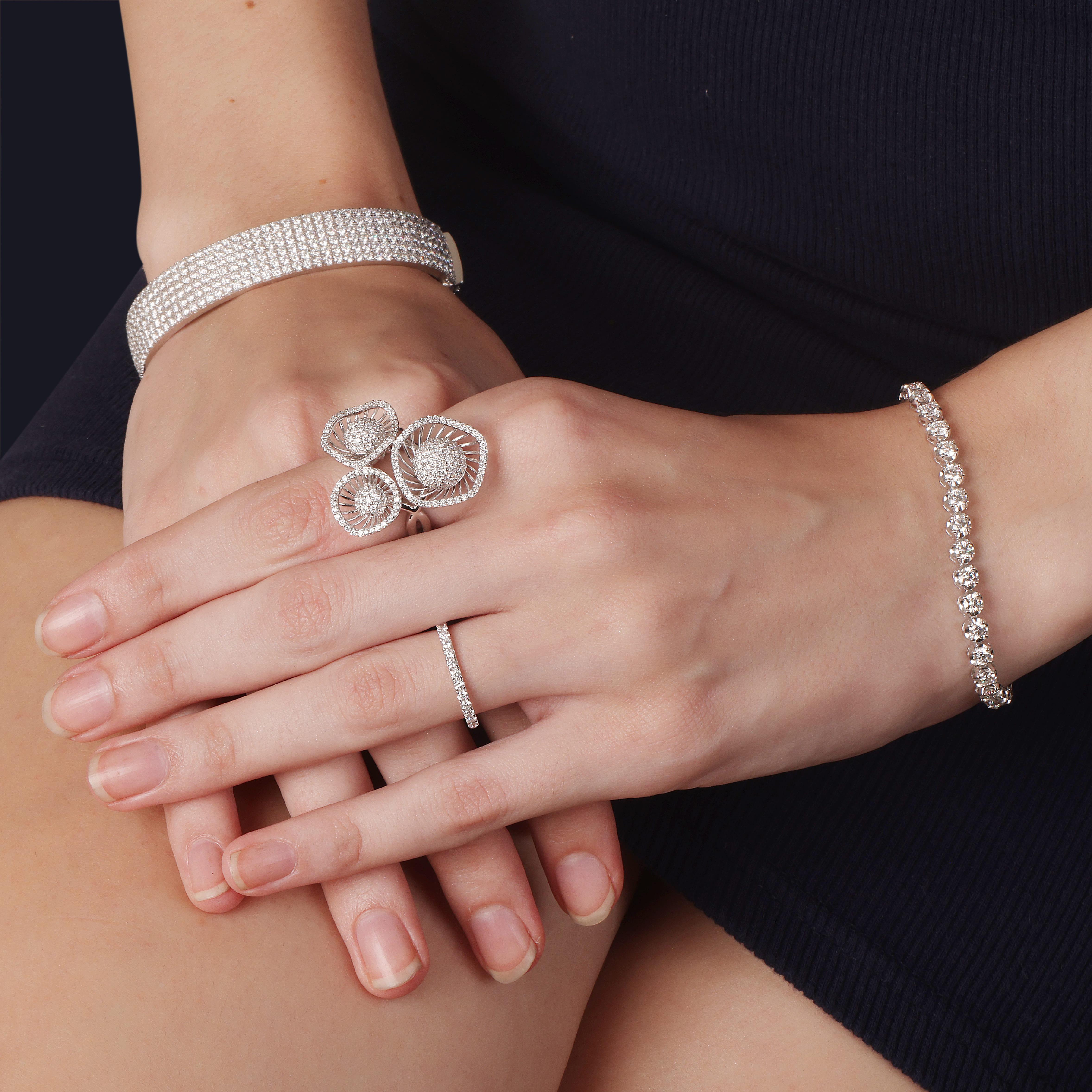 Women's IGI Certified 14k Gold 0.4 Carat Natural Diamond F-VVS Rose Thin Band Ring For Sale