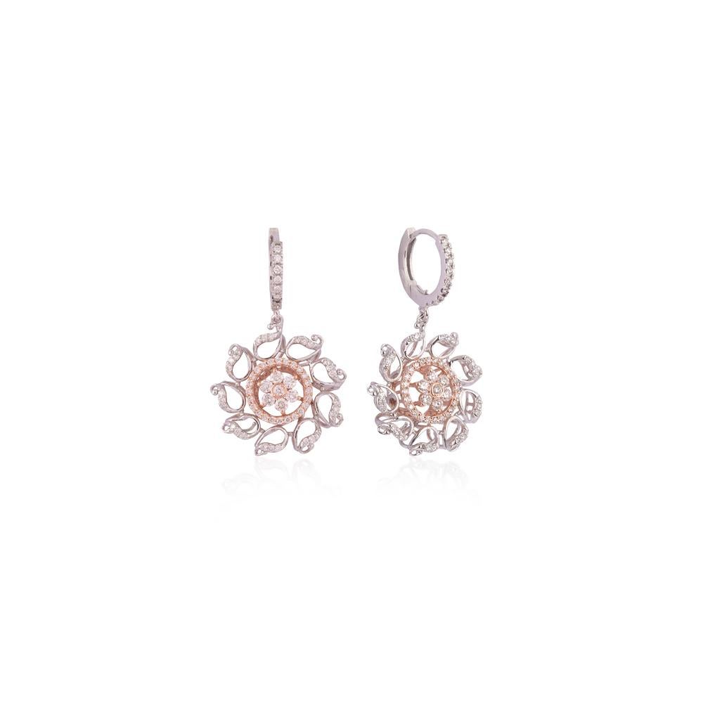 Women's IGI  Certified 14k Gold 1.2ct Natural Diamond F-Vs Flower Pendant Earrings Set For Sale