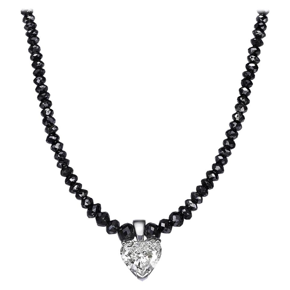 IGI Certified 1.50 Ct Heart Shape Diamond Necklace with 20 Carat Black Diamonds For Sale