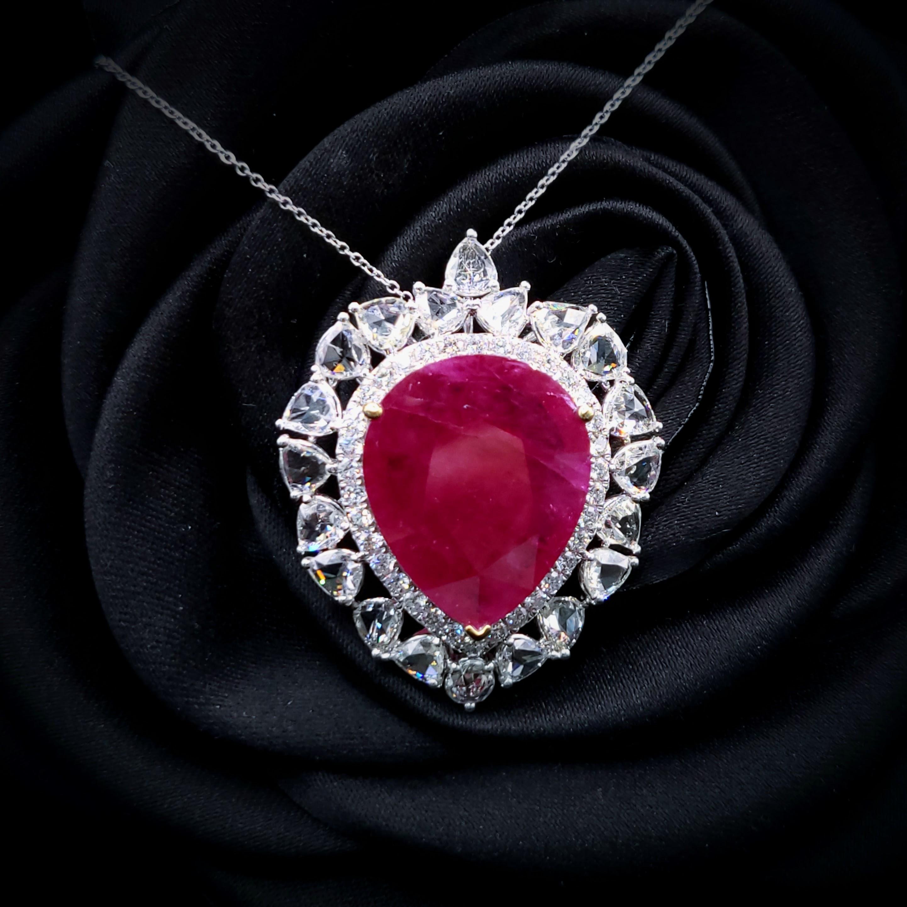 IGI-zertifizierter 15,03 Karat Rubin- und Diamant-Anhänger aus 18 Karat Weißgold im Angebot 6