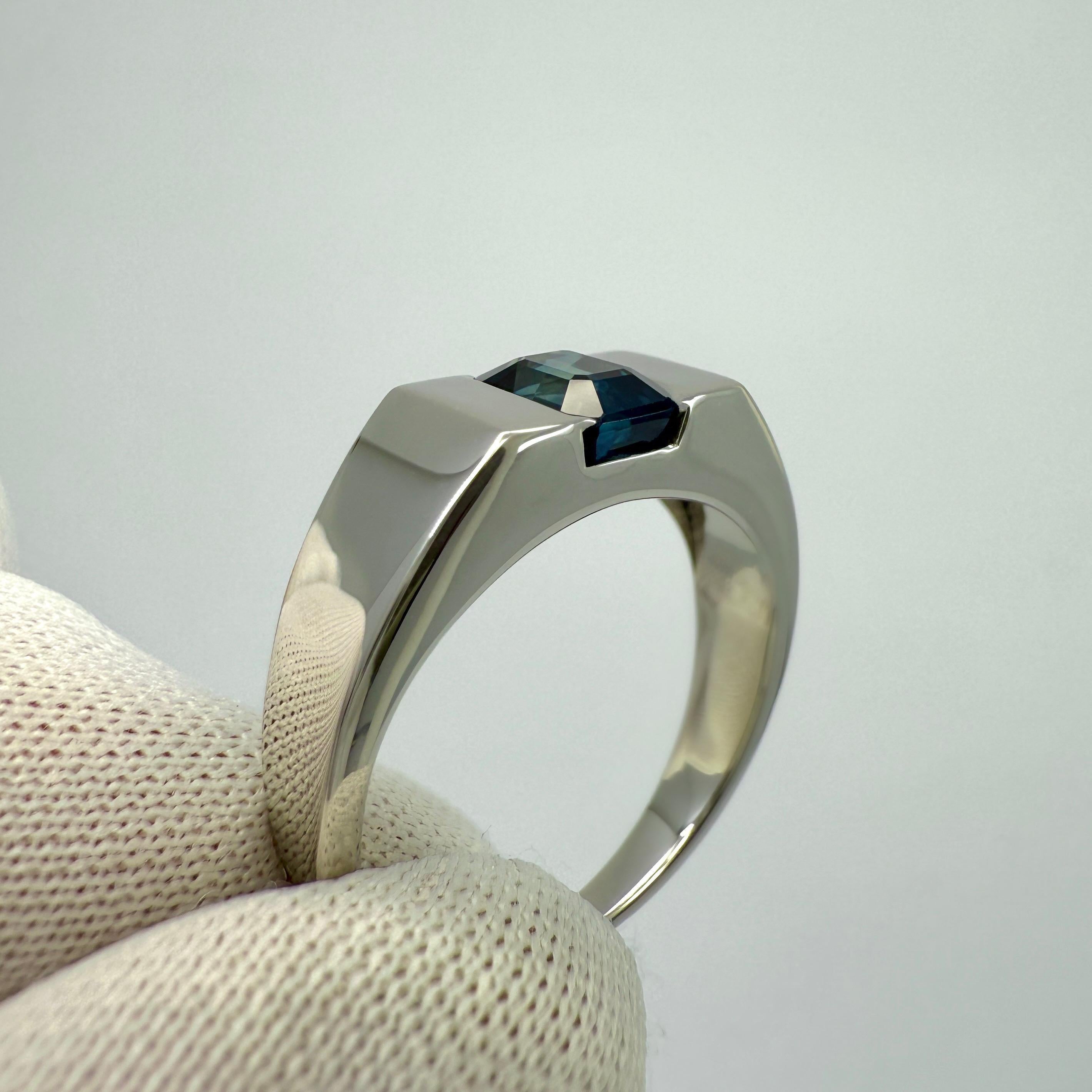 IGI Certified 1.53ct Blue Untreated Sapphire Fancy Platinum Signet Band Ring For Sale 1