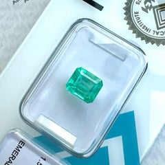IGI Certified 1.58ct Colombian Emerald Light Green Octagon Cut Rare Blister Gem