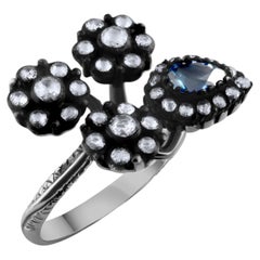 IGI-zertifizierter Ring mit einem 1,60-Karat-Diamanten und Saphiren aus 8K-Gold