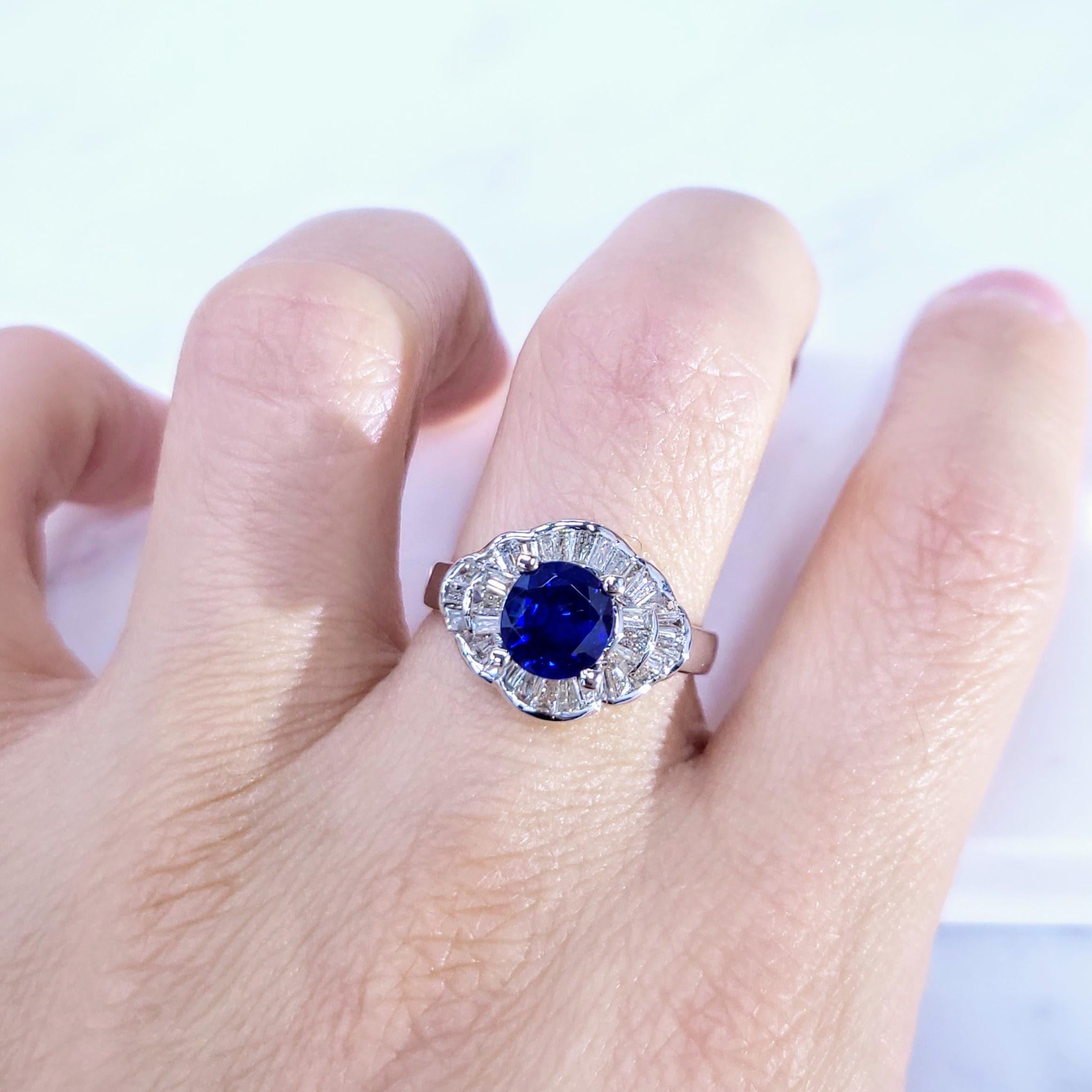 Oval Cut IGI Certified 1.65 Carat Blue Sapphire Ceylon Ring in 18K White Gold For Sale