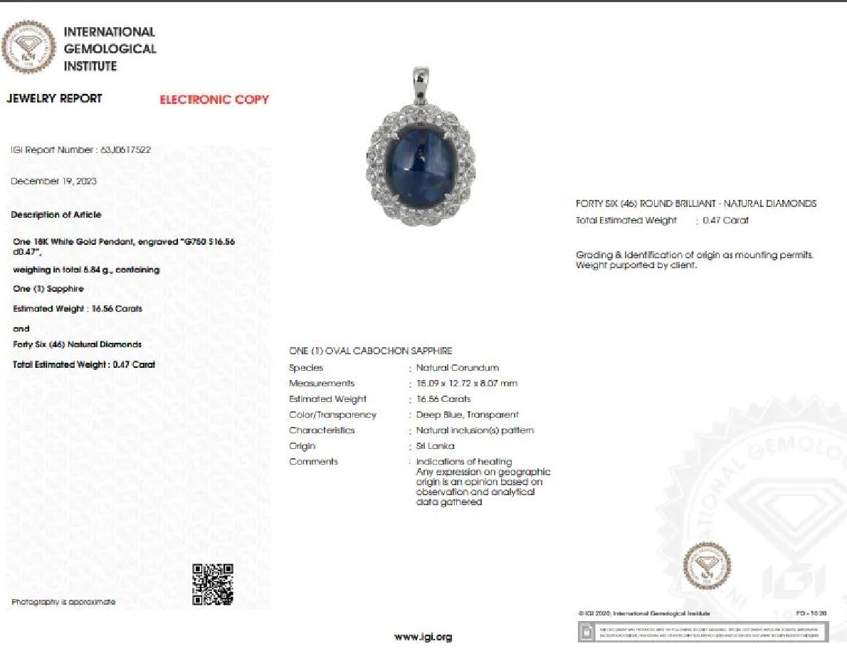 Entdecken Sie mit diesem atemberaubenden Anhänger ein wahrhaft außergewöhnliches Stück, das leuchtende Farben mit zeitloser Eleganz verbindet. Sein Herzstück ist ein prächtiger ovaler Cabochon-Saphir von 16,56 Karat. Dieser bedeutende Edelstein hat