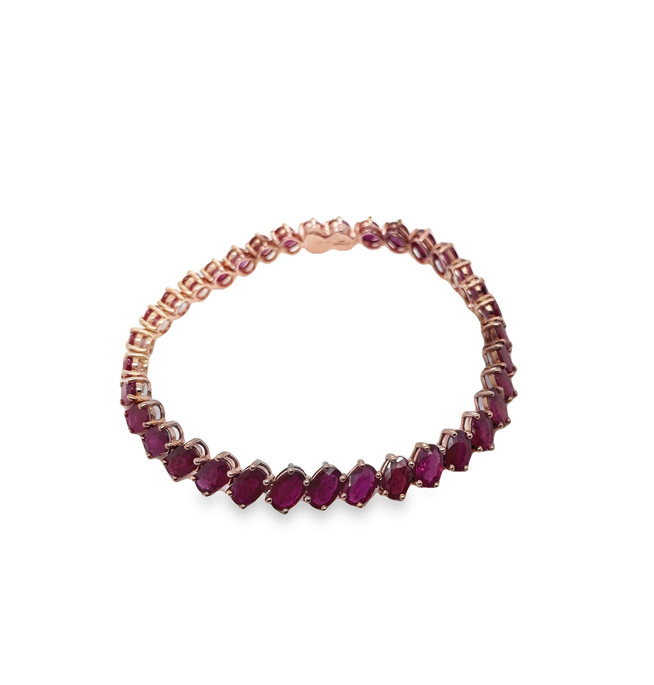 IGI Certified 16.74ct Rubies 14K Pink Gold Bracelet In New Condition For Sale In Hong Kong, HK