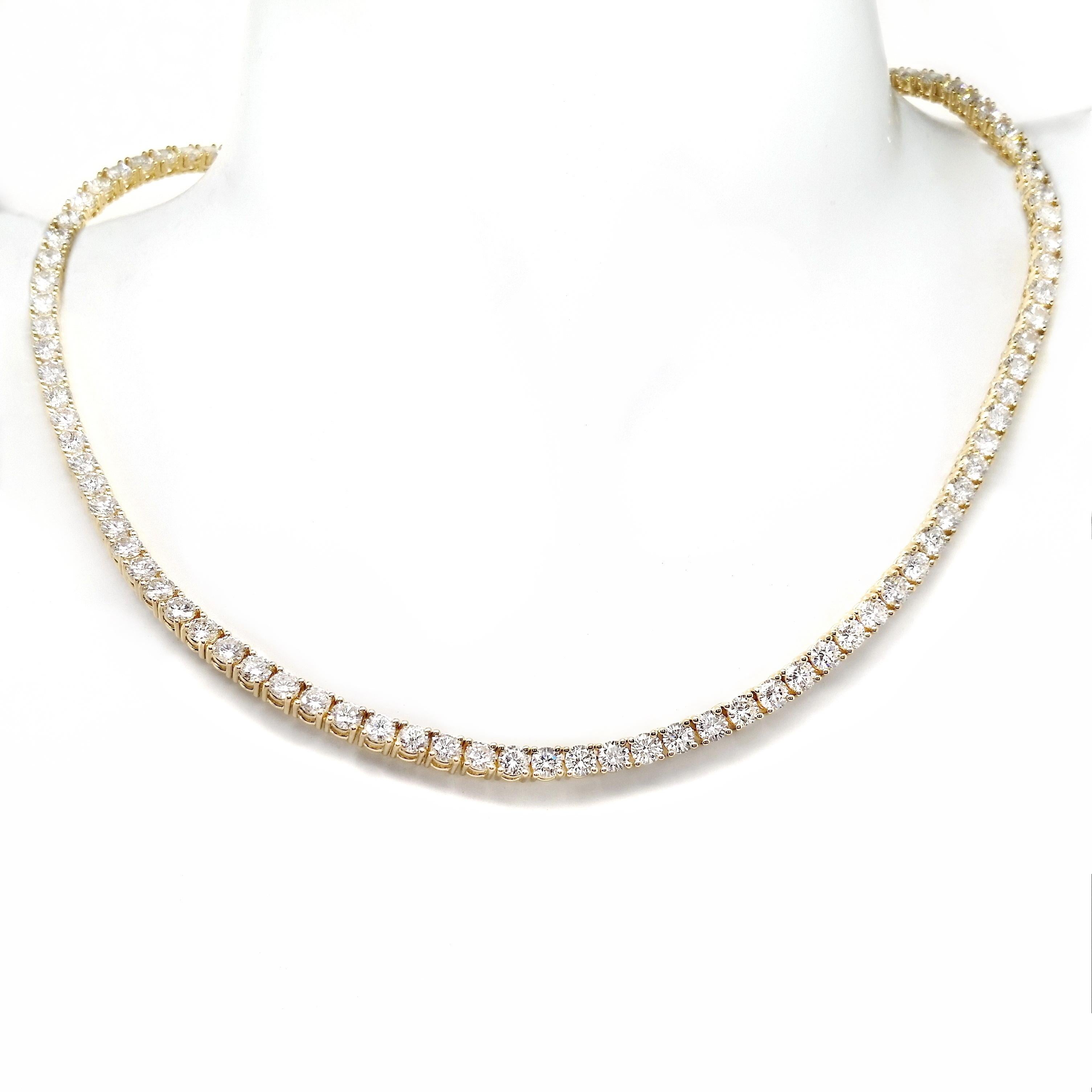 Round Cut IGI Certified 16.93ct Natural White Diamonds Yellow Gold Necklace