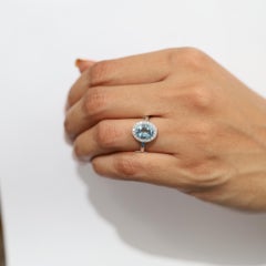 IGI zertifiziert 1,6ct Oval Aquamarin & Diamant Halo Verlobungsring - 18k Gold