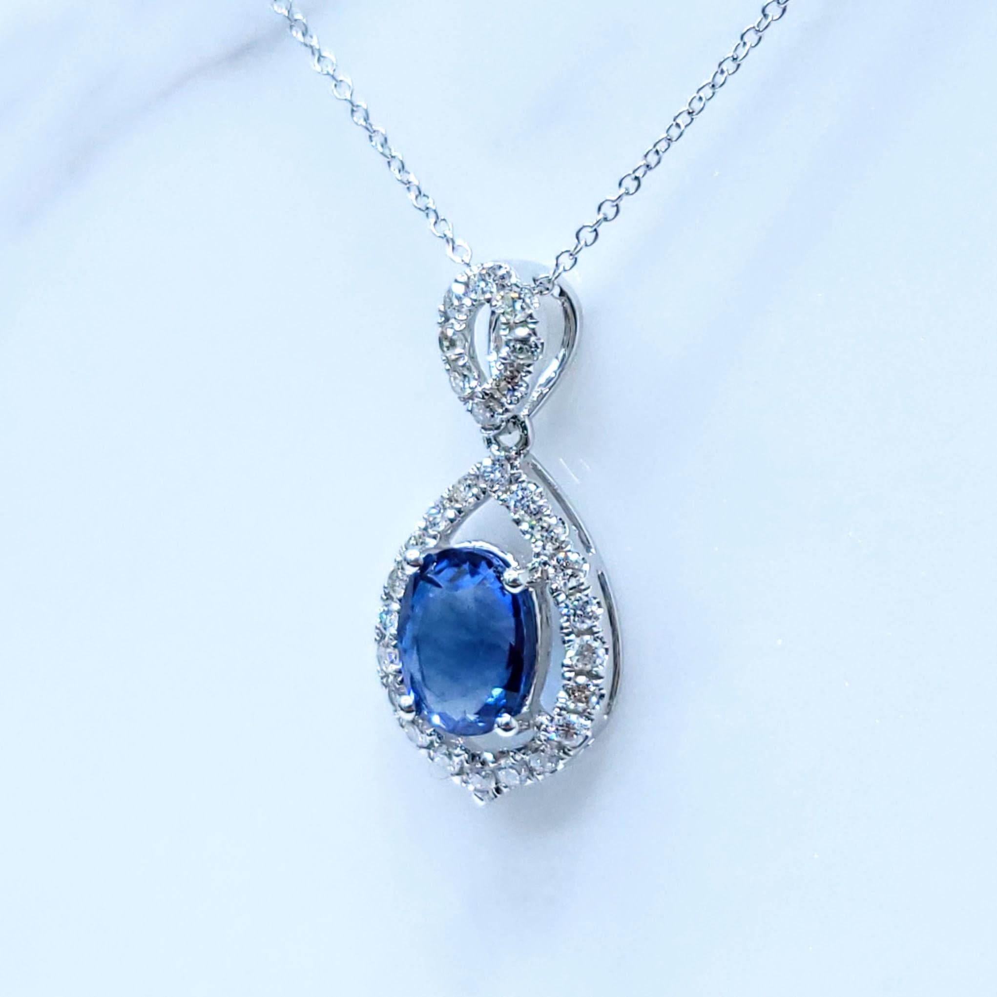 IGI-zertifizierter Anhänger mit 1,73 Karat Saphir und Diamant aus 18 Karat Weißgold Damen im Angebot