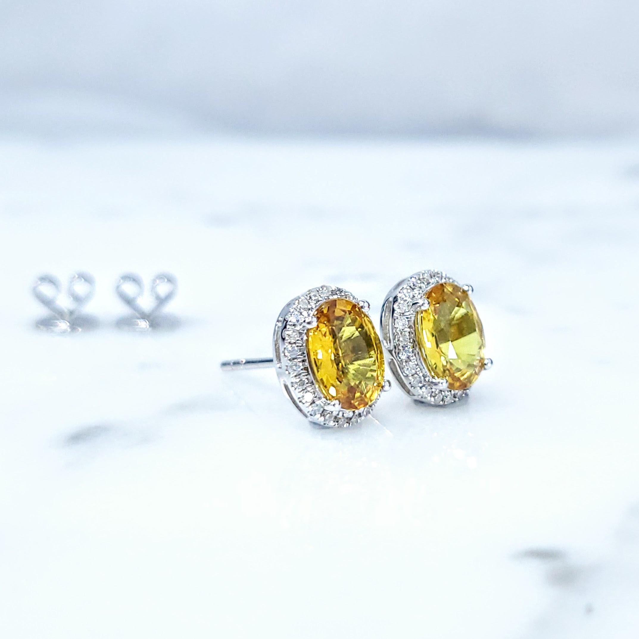 IGI Certified 1.75 Carat Unheat Ceylon Yellow Sapphire & Diamond Earrings in 18K For Sale 2
