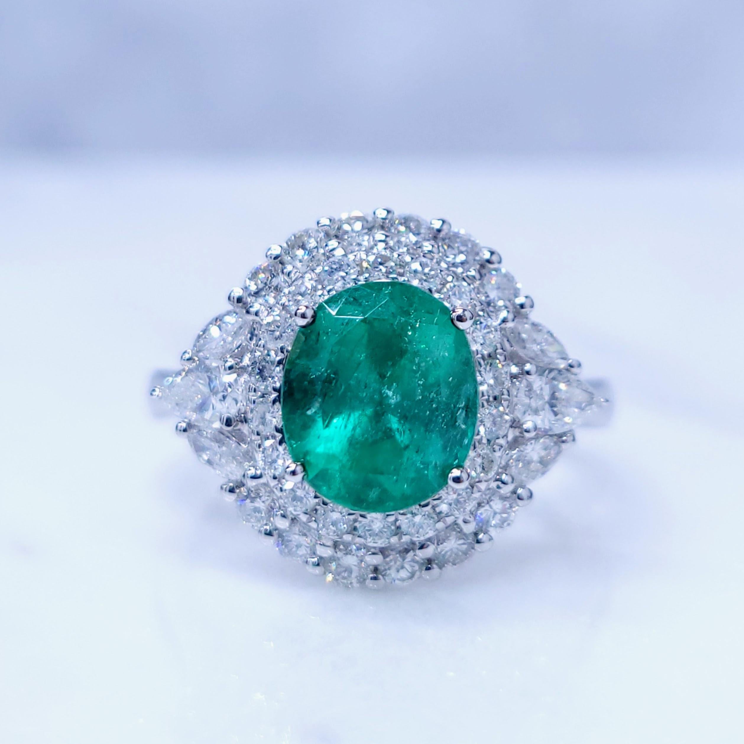 IGI zertifiziert 1,77 Karat kolumbianischen Smaragd & 0,83 Karat Diamant Ring (Ovalschliff) im Angebot