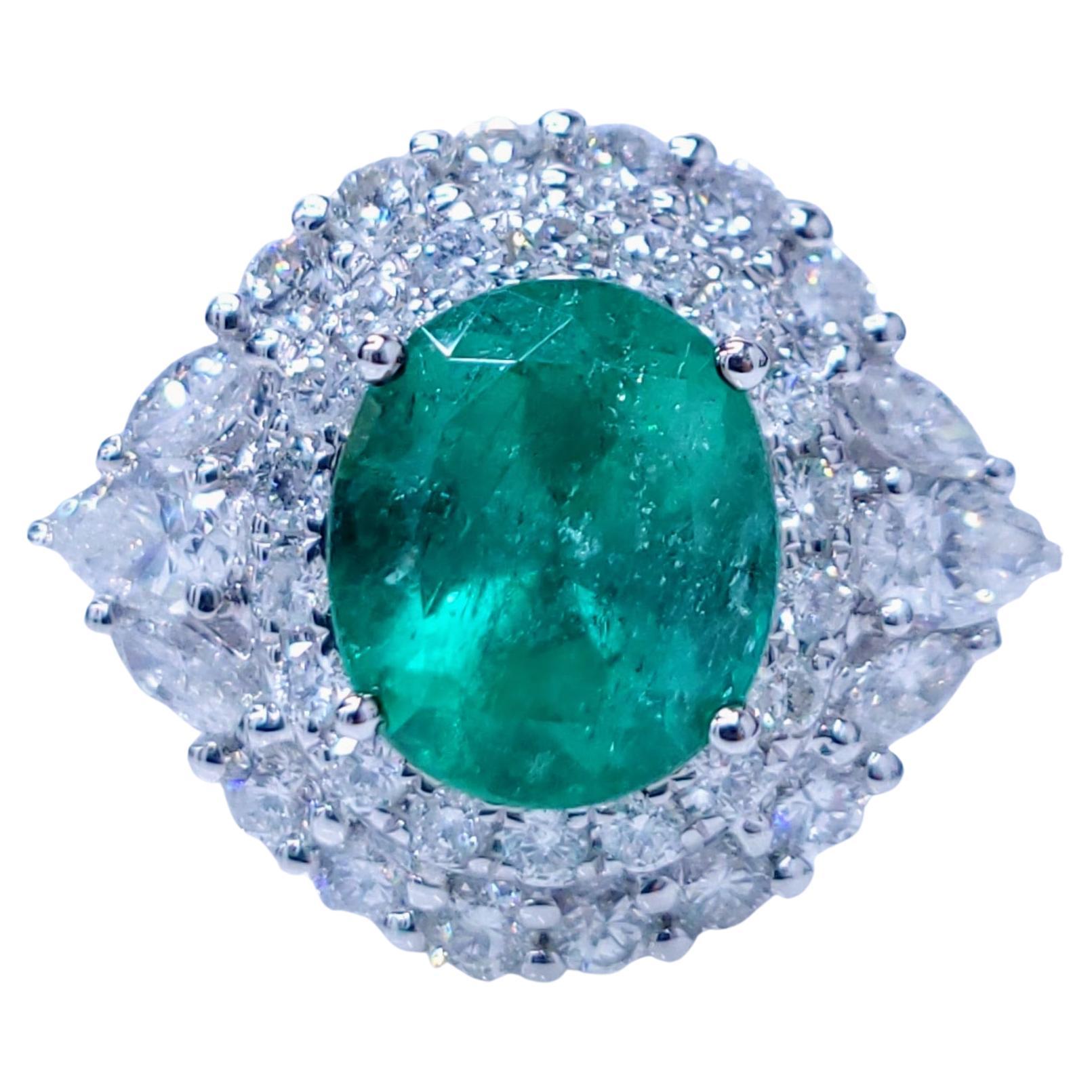IGI certified 1.77 Carat Colombian Emerald & 0.83 Carat Diamond Ring