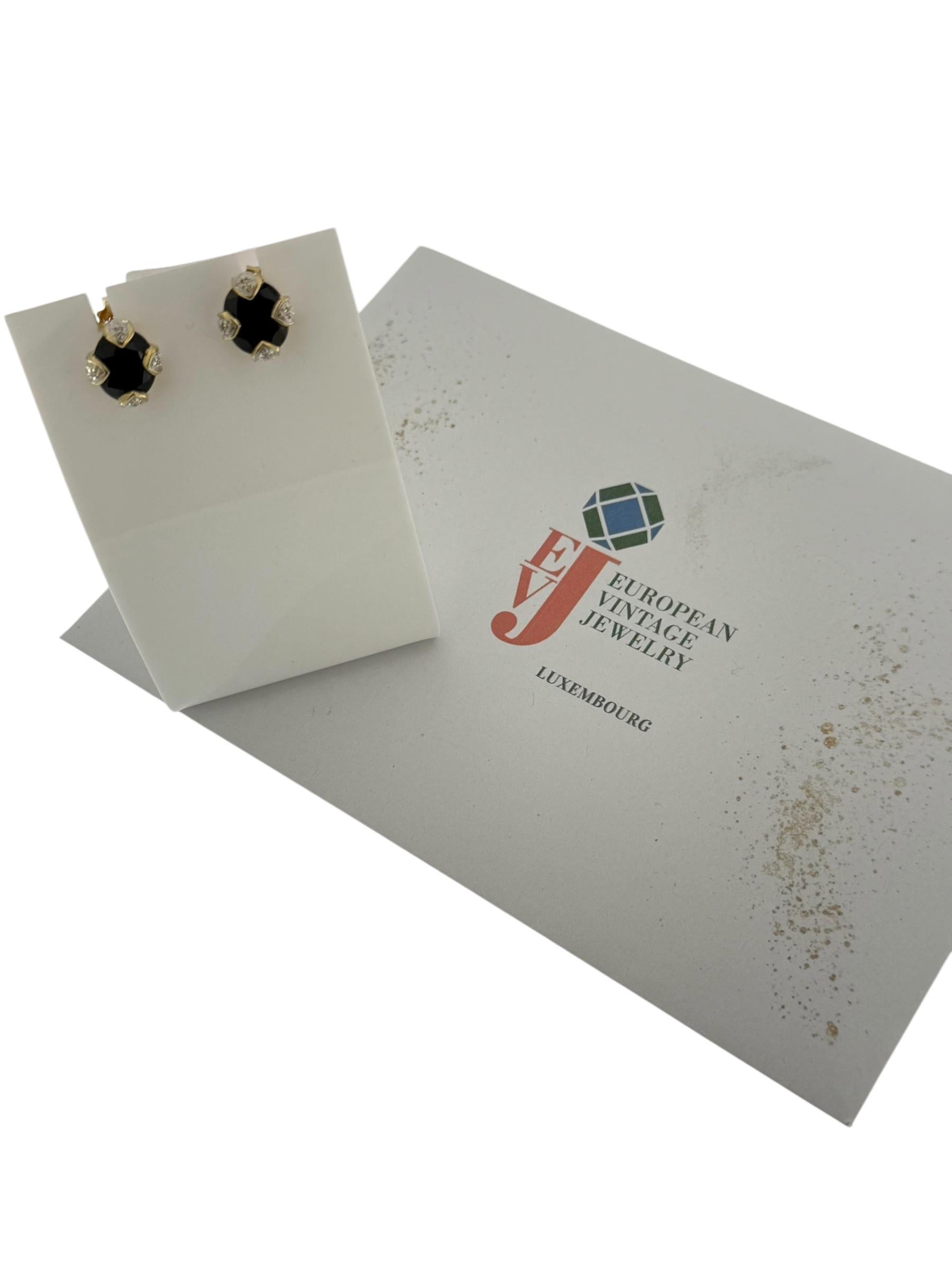 Artigiano Orecchini in oro 18 carati con zaffiri e diamanti certificati IGI in vendita