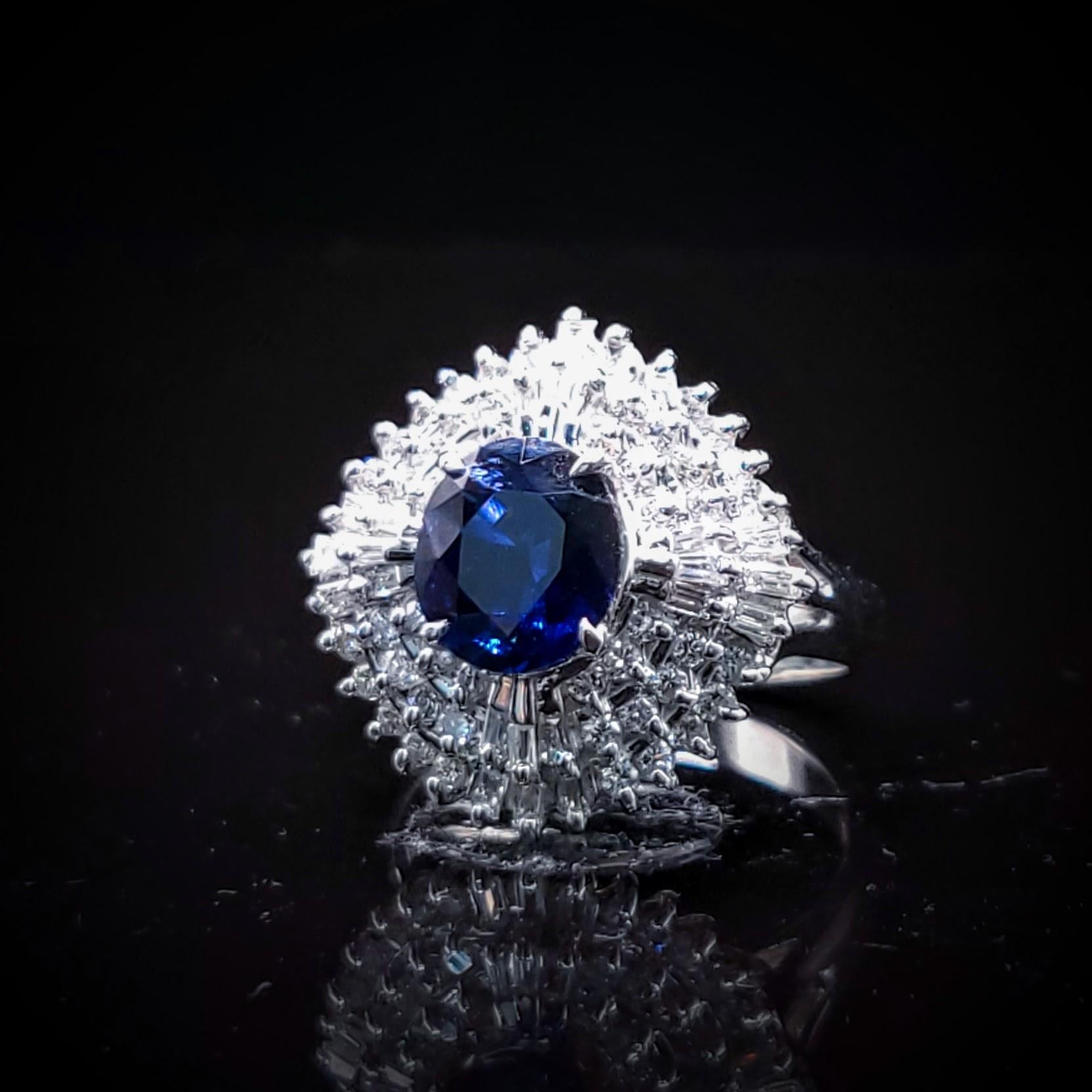 Anillo de Zafiro y Diamante en Platino de 1,81 Quilates Certificado IGI en venta 4