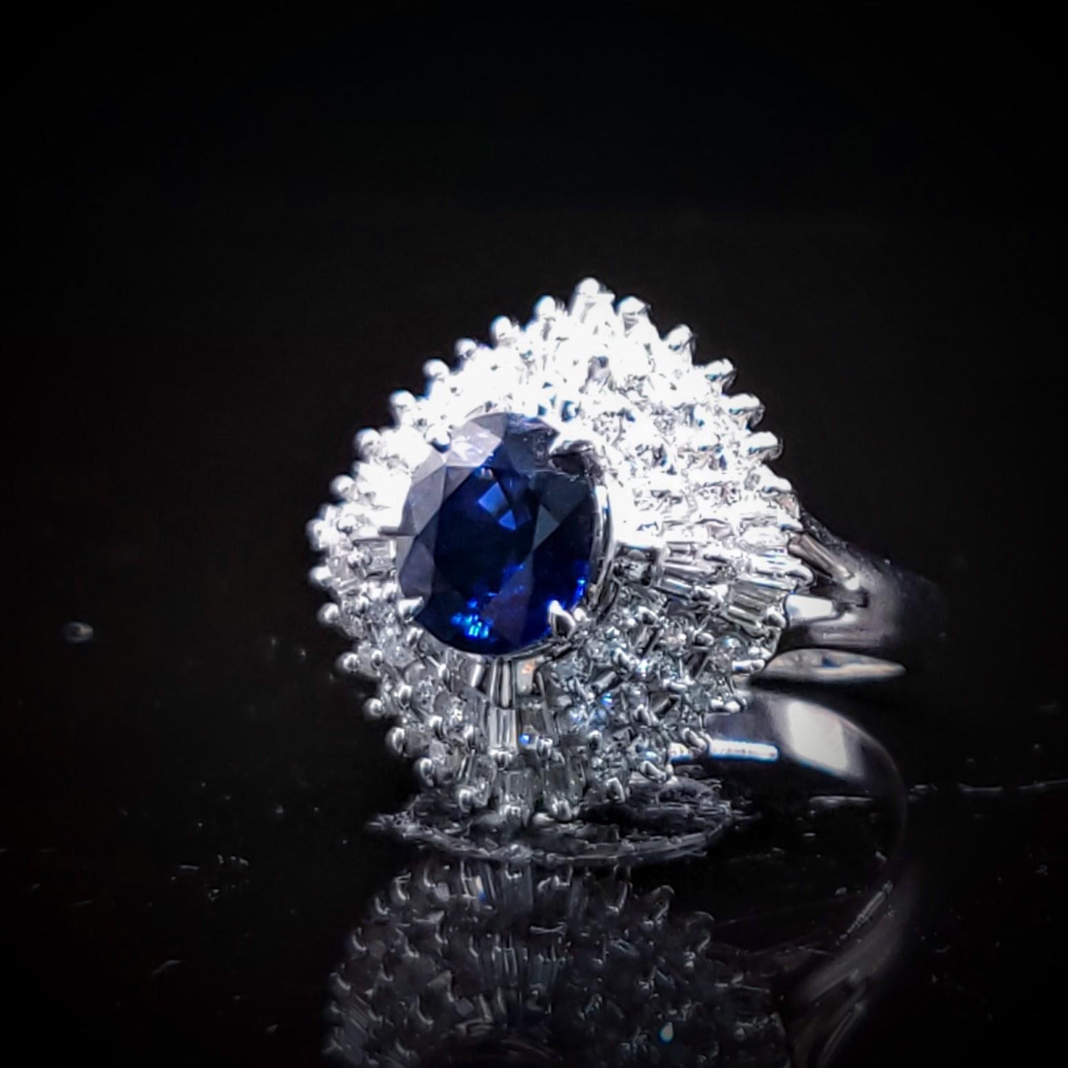 Anillo de Zafiro y Diamante en Platino de 1,81 Quilates Certificado IGI en venta 5